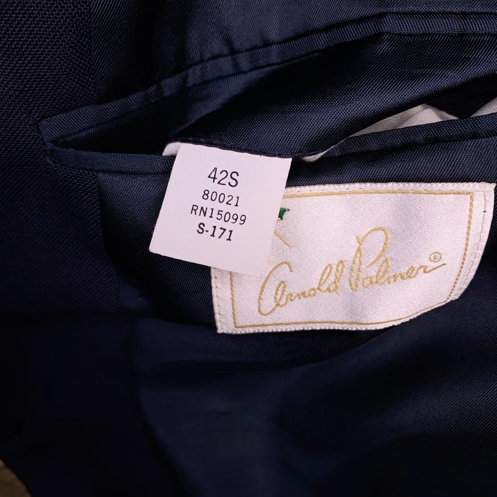 Vintage VINTAGE Arnold Palmer Sport Coat Mens 42S Navy Blue Wool Jacket Single-Breasted Notch Lapel 3-Button Sleeve Two-Button Front 90s Mens Size US XS / EU 42 / 0 - 7 Thumbnail