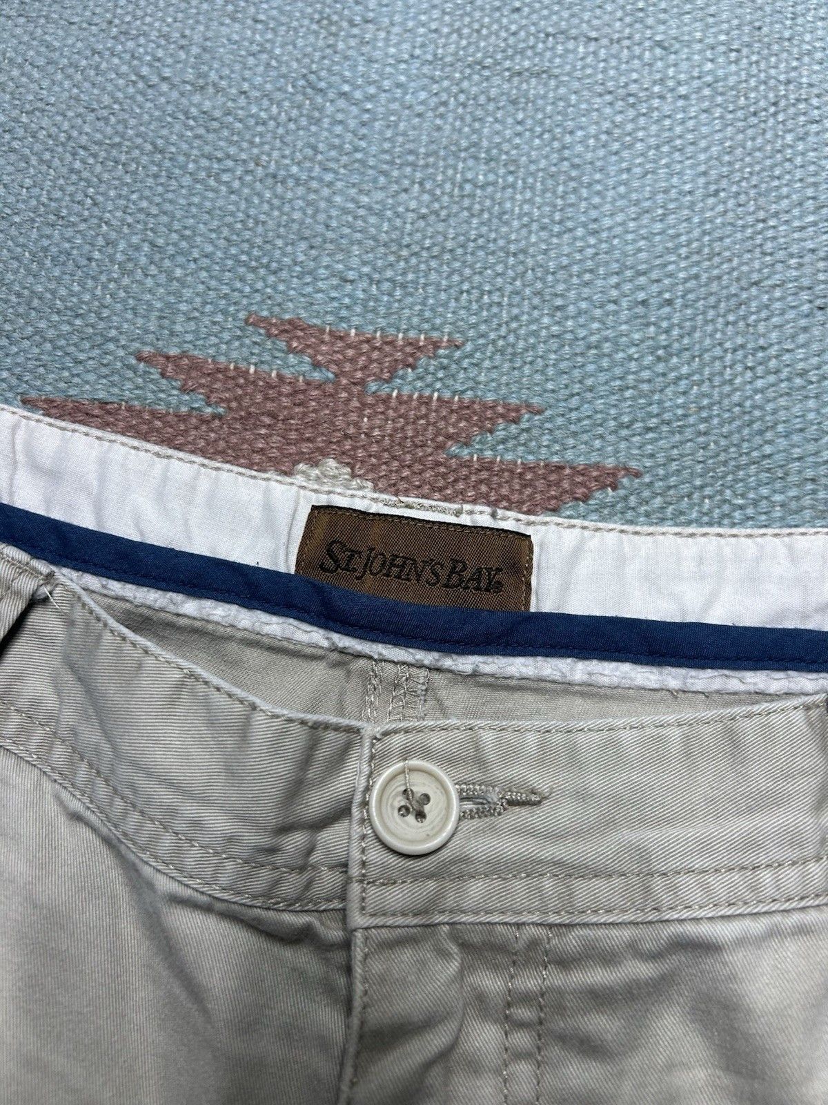 St. Johns Bay St John’s Bay cargo shorts utility pockets hiking outdoor 40 Size US 40 / EU 56 - 5 Thumbnail