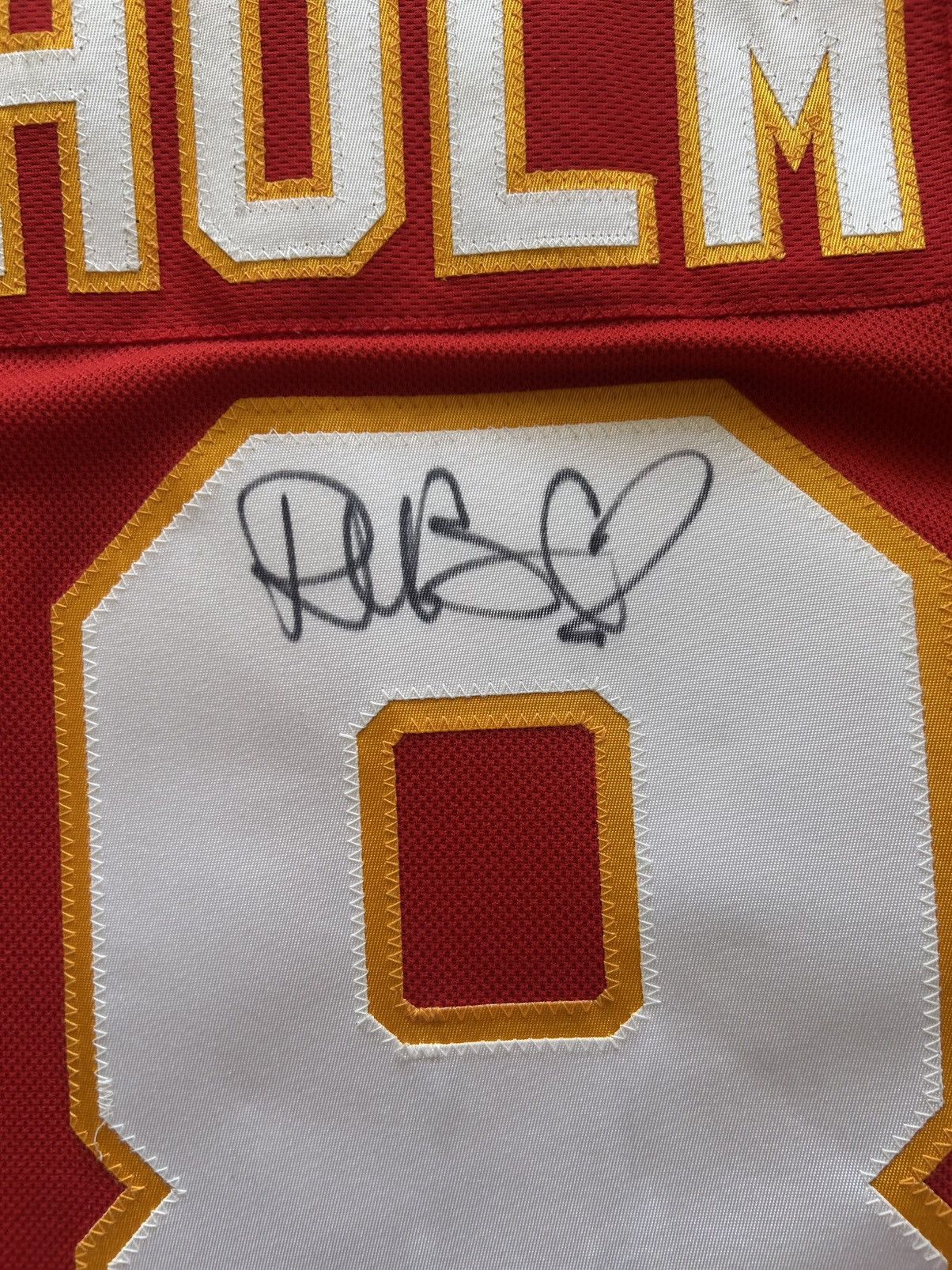 NHL Calgary Flames Elias Lindholm Autograph Jersey Size US XL / EU 56 / 4 - 3 Thumbnail