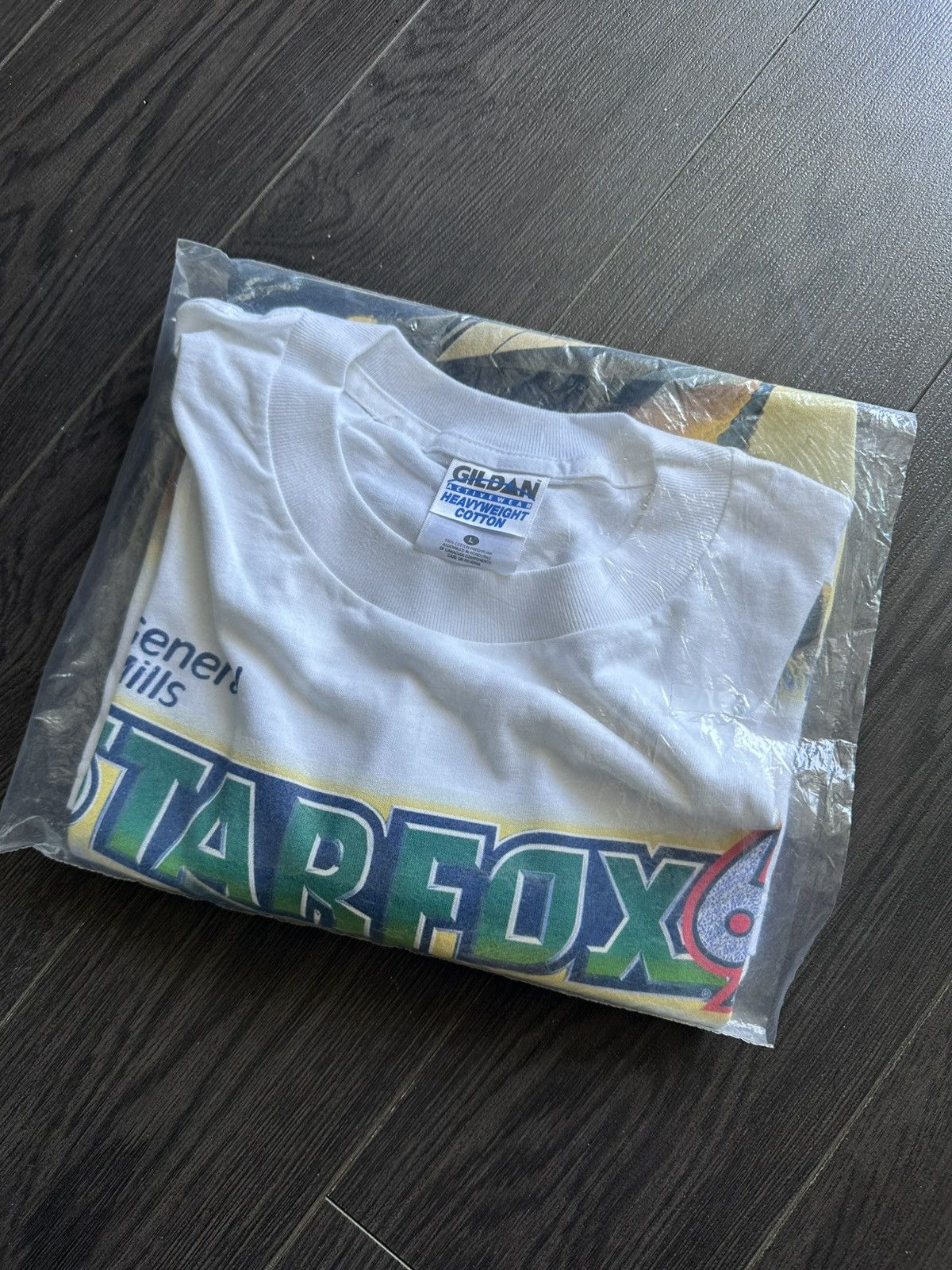 Gildan Star fox shirt Size US L / EU 52-54 / 3 - 6 Thumbnail