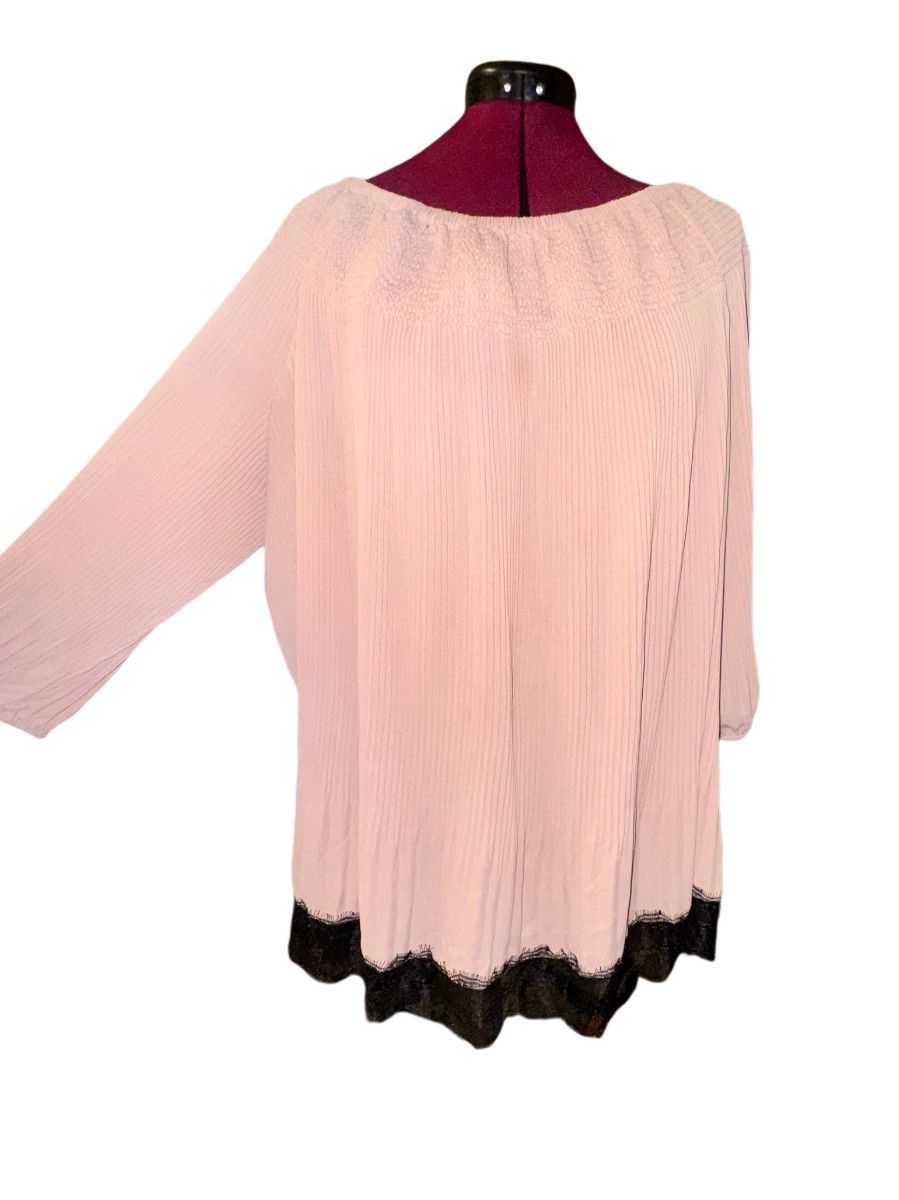 Other Gorgeous Pleated Plus Size Blouse 3X Size 3XL / US 20-22 - 2 Thumbnail