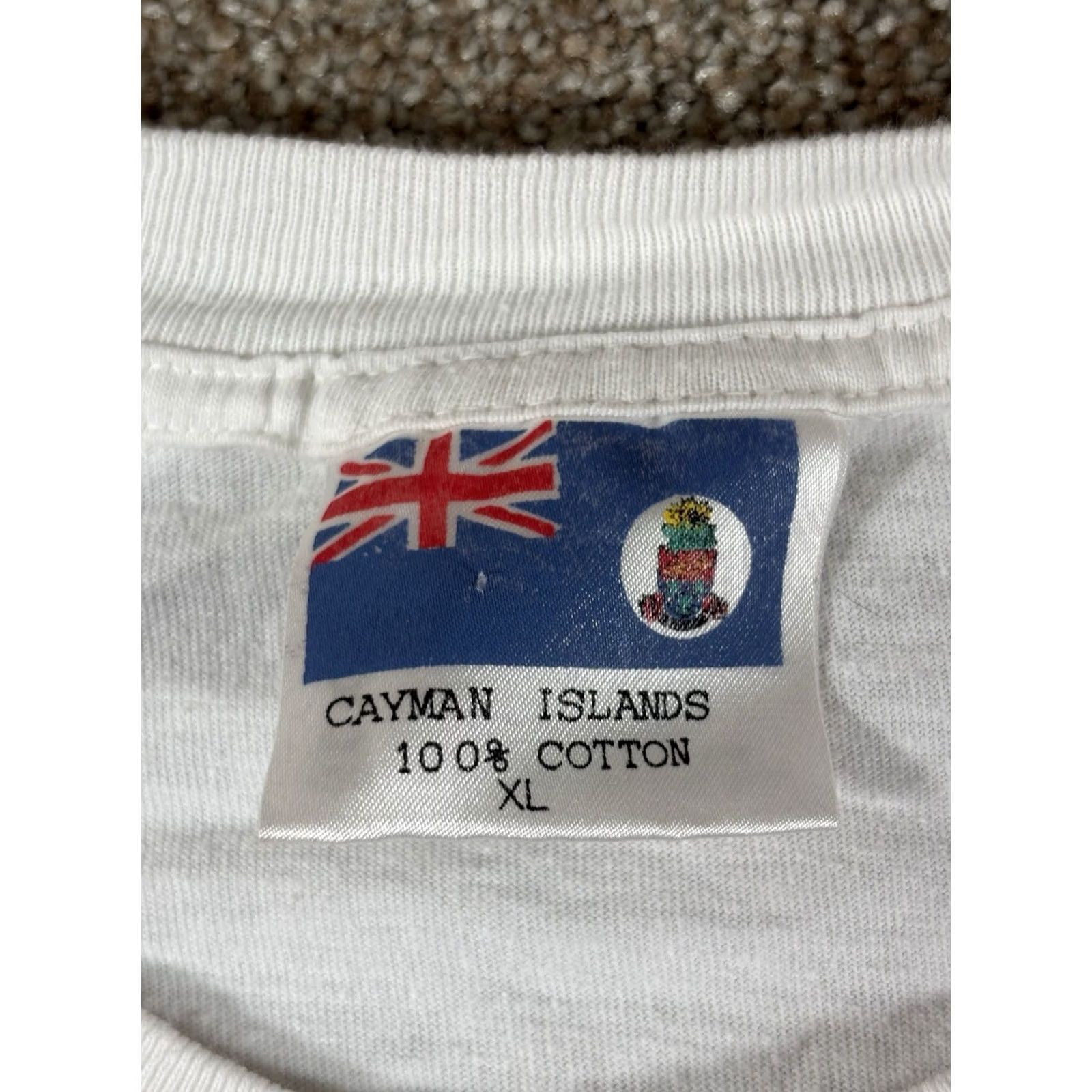 Vintage VINTAGE 90s Streetwear Men XL Turtle Farm Cayman Islands B.W.I T-Shirt White Crew Neck Short Sleeve Cotton Regular Fit Size US XL / EU 56 / 4 - 4 Thumbnail