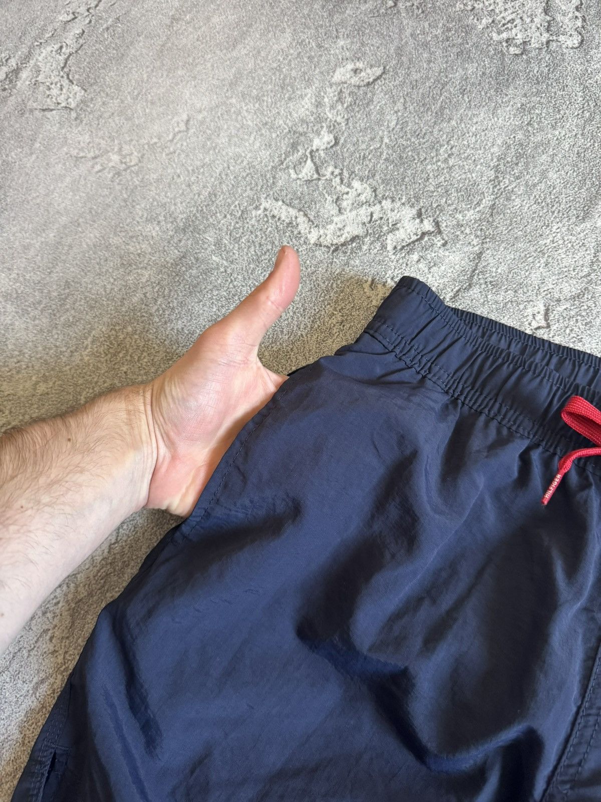 Tommy Hilfiger Tommy Hilfiger S big logo nylon shorts 🩳 summer beach Size US 30 / EU 46 - 4 Thumbnail