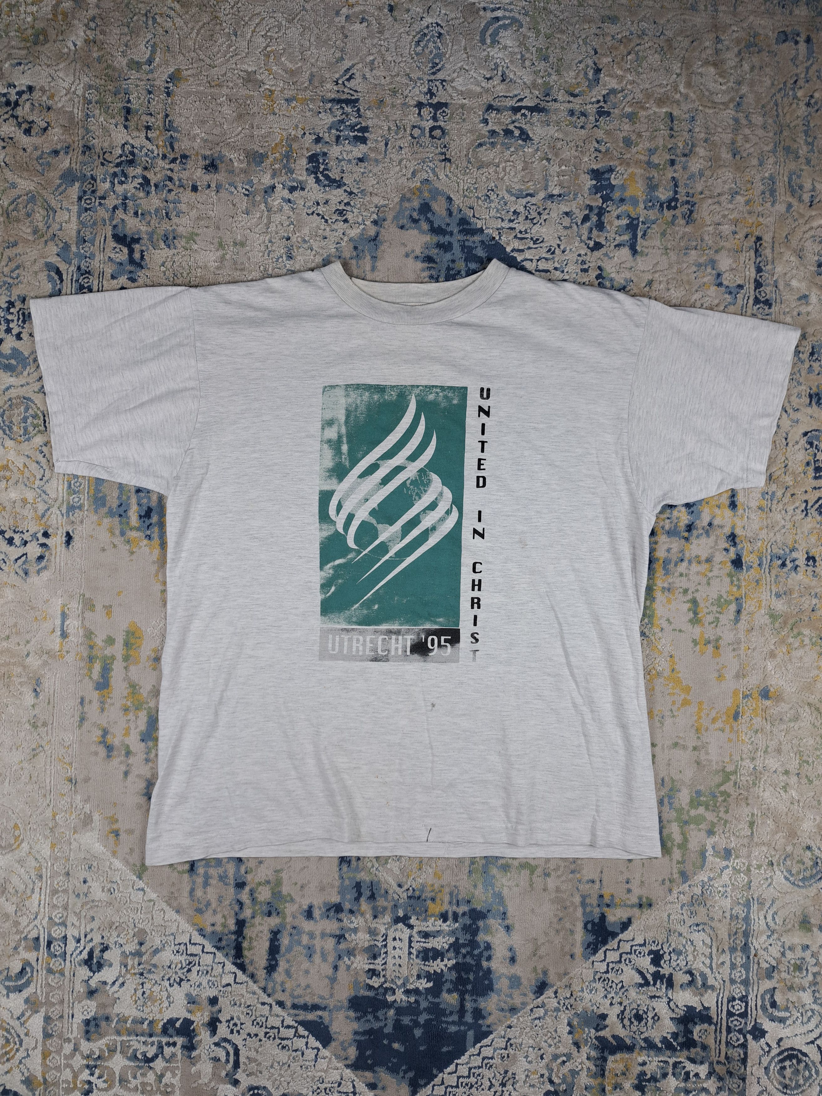 Vintage Vintage 90s 1995 United in Christ Tee Jesus Christian Kanye Size US M / EU 48-50 / 2 - 1 Thumbnail