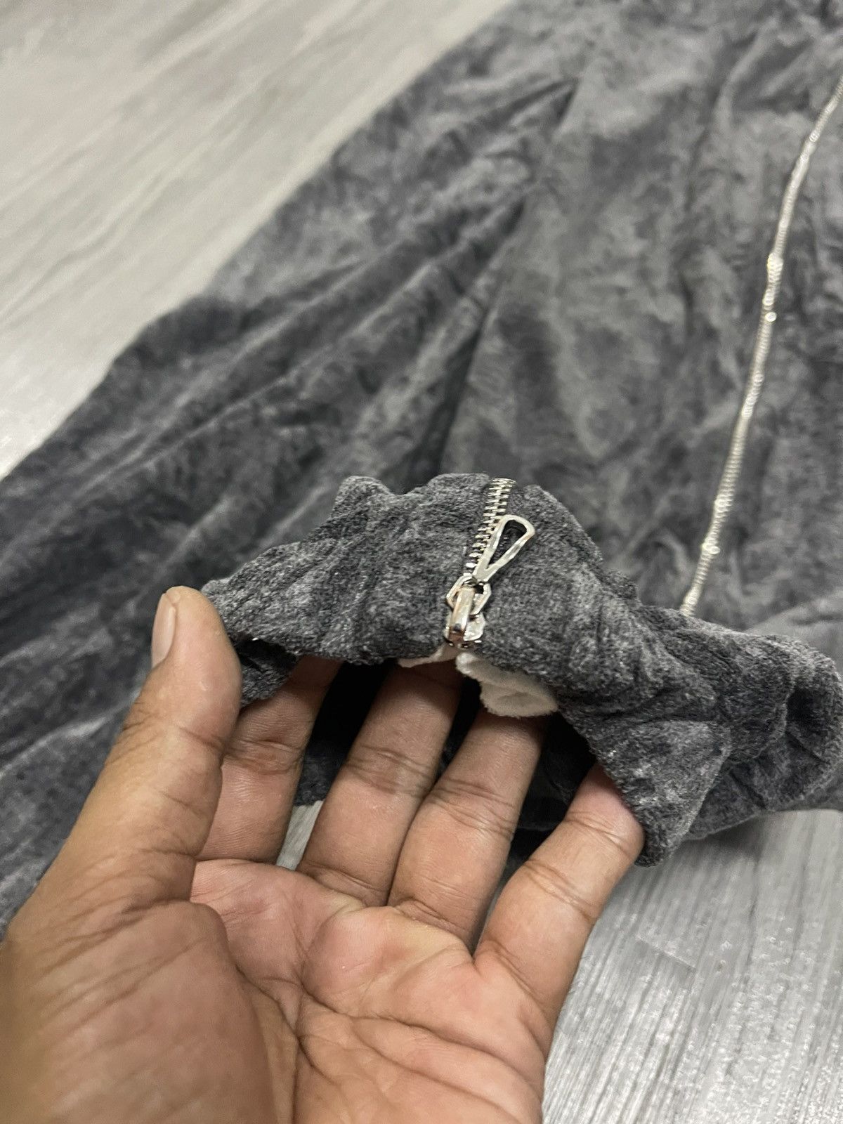 Celine Last drop⚡️Celine Side Zipped Velvet Jogger Pant Size US 30 / EU 46 - 13 Thumbnail