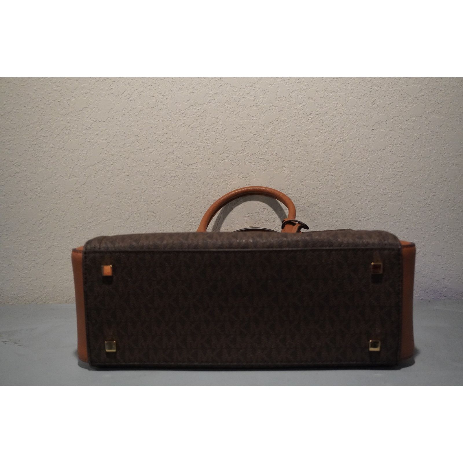 Michael Kors Michael Kors Laila Medium Signature Logo Satchel Brown Size ONE SIZE - 12 Thumbnail