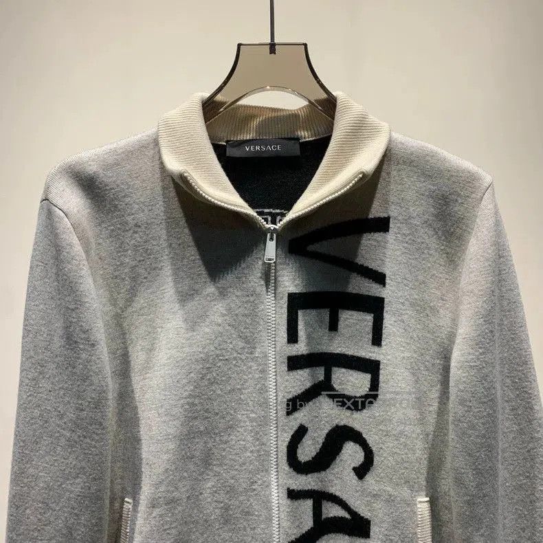Versace Versace Logo Print Zip. Size US L / EU 52-54 / 3 - 3 Thumbnail