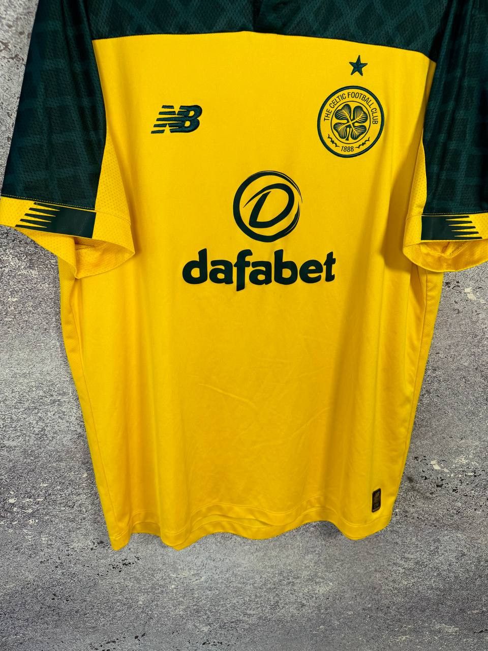 New Balance × Vintage Vintage Celtic 2019/20 New Balance Soccer Jersey Size US XL / EU 56 / 4 - 5 Thumbnail
