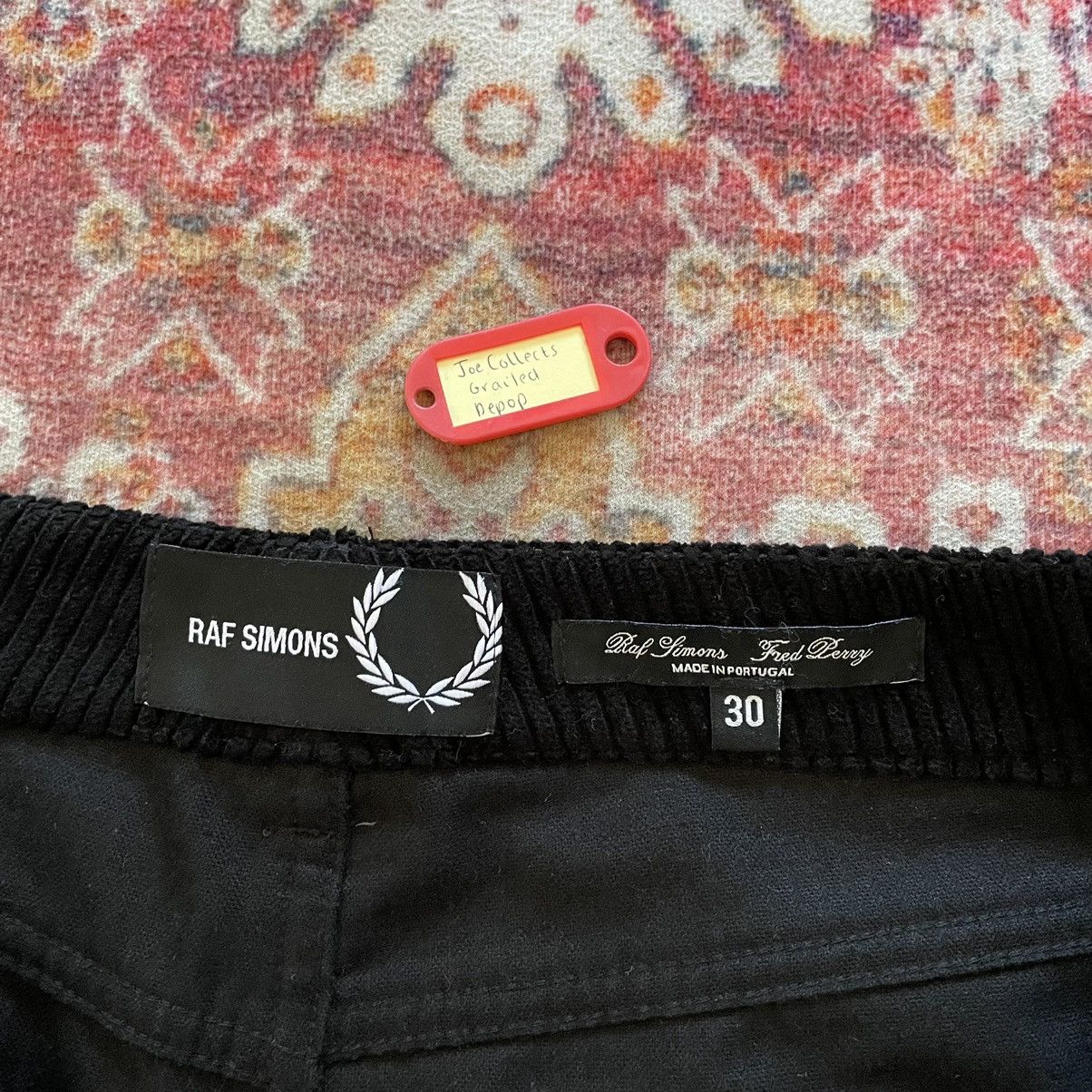 Fred Perry × Raf Simons Raf Simons Fred Perry Corduroy Pants Black Size US 30 / EU 46 - 5 Thumbnail