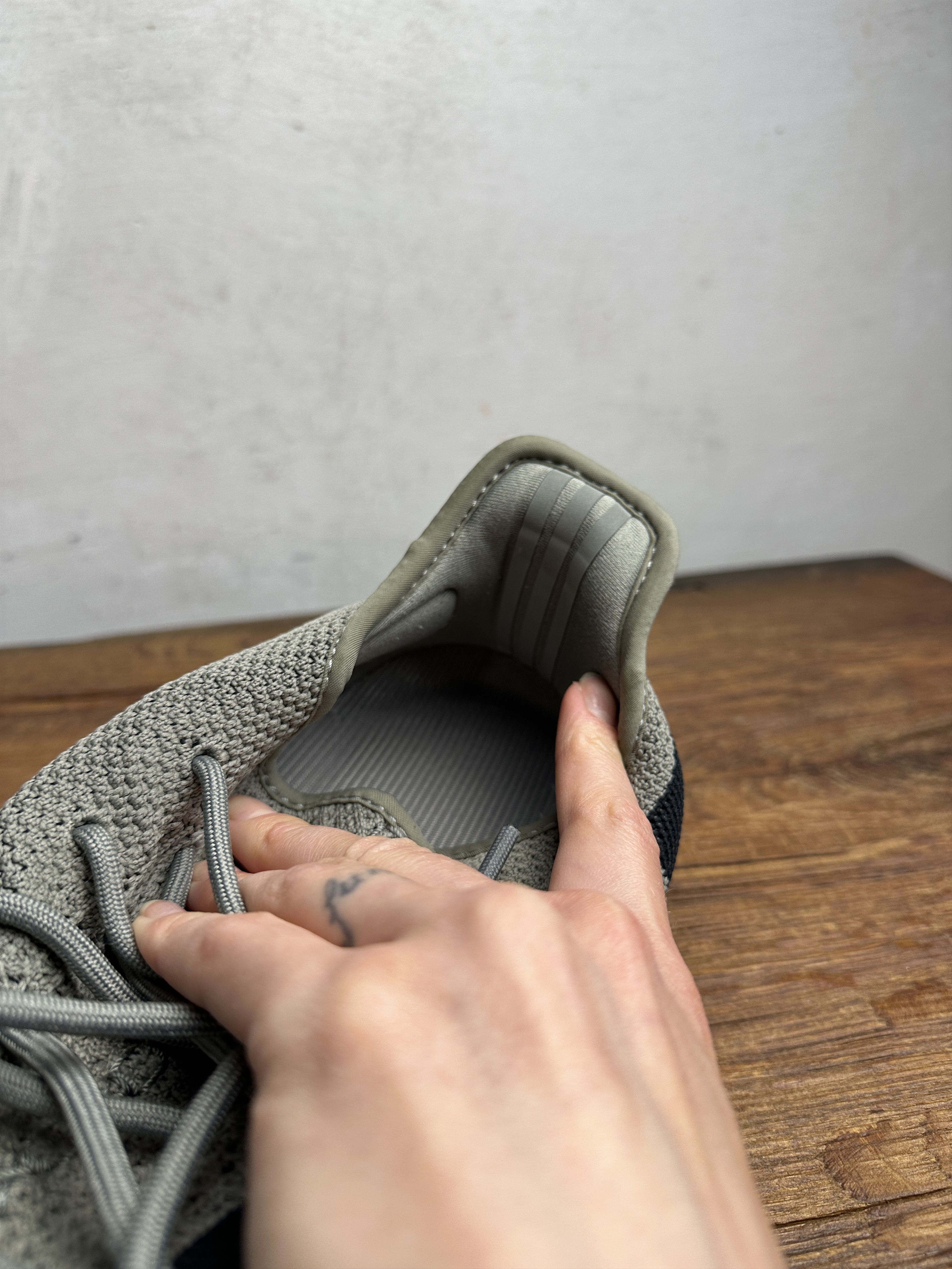 Adidas Adidas Yeezy Boost 350 V2 Olive HQ2059 Sneakers Size US 10.5 / EU 43-44 - 11 Thumbnail