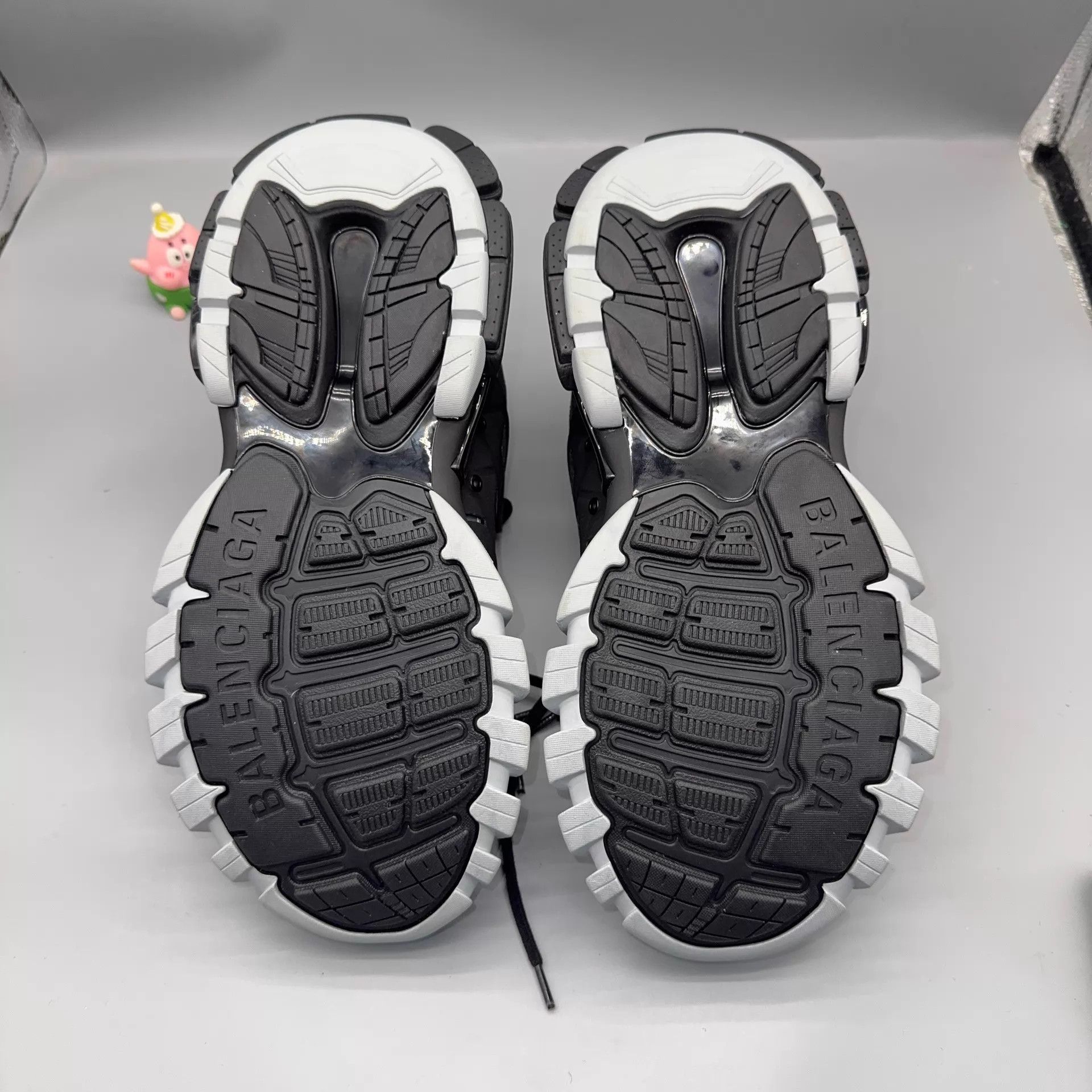 Balenciaga Balenciaga Track Black Silver 42 (New) Size US 9 / EU 42 - 4 Thumbnail