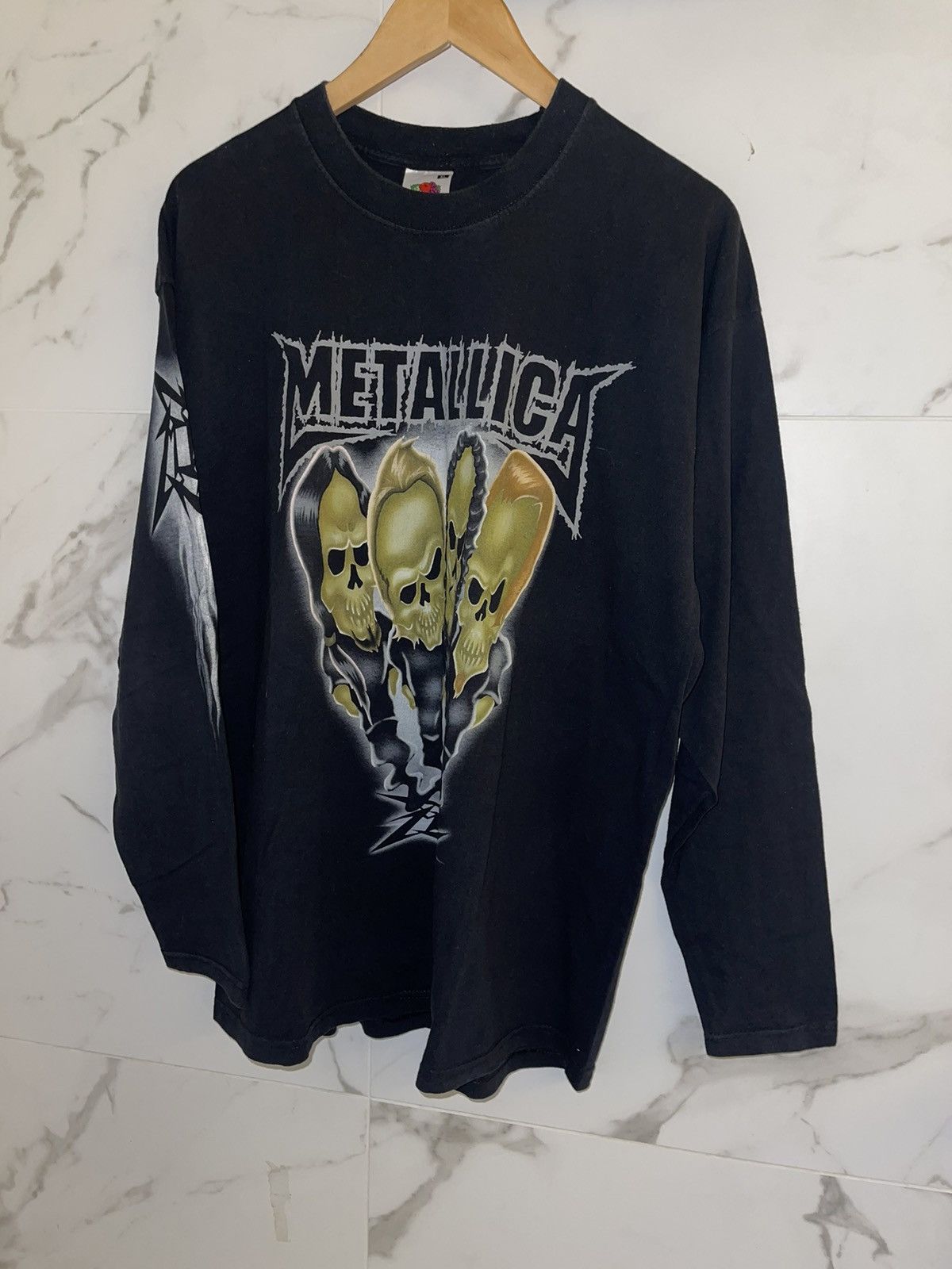 Band Tees × Metallica × Vintage 2003 Metallica Vintage Scull Long Sleeve black shirt Size US XL / EU 56 / 4 - 2 Thumbnail