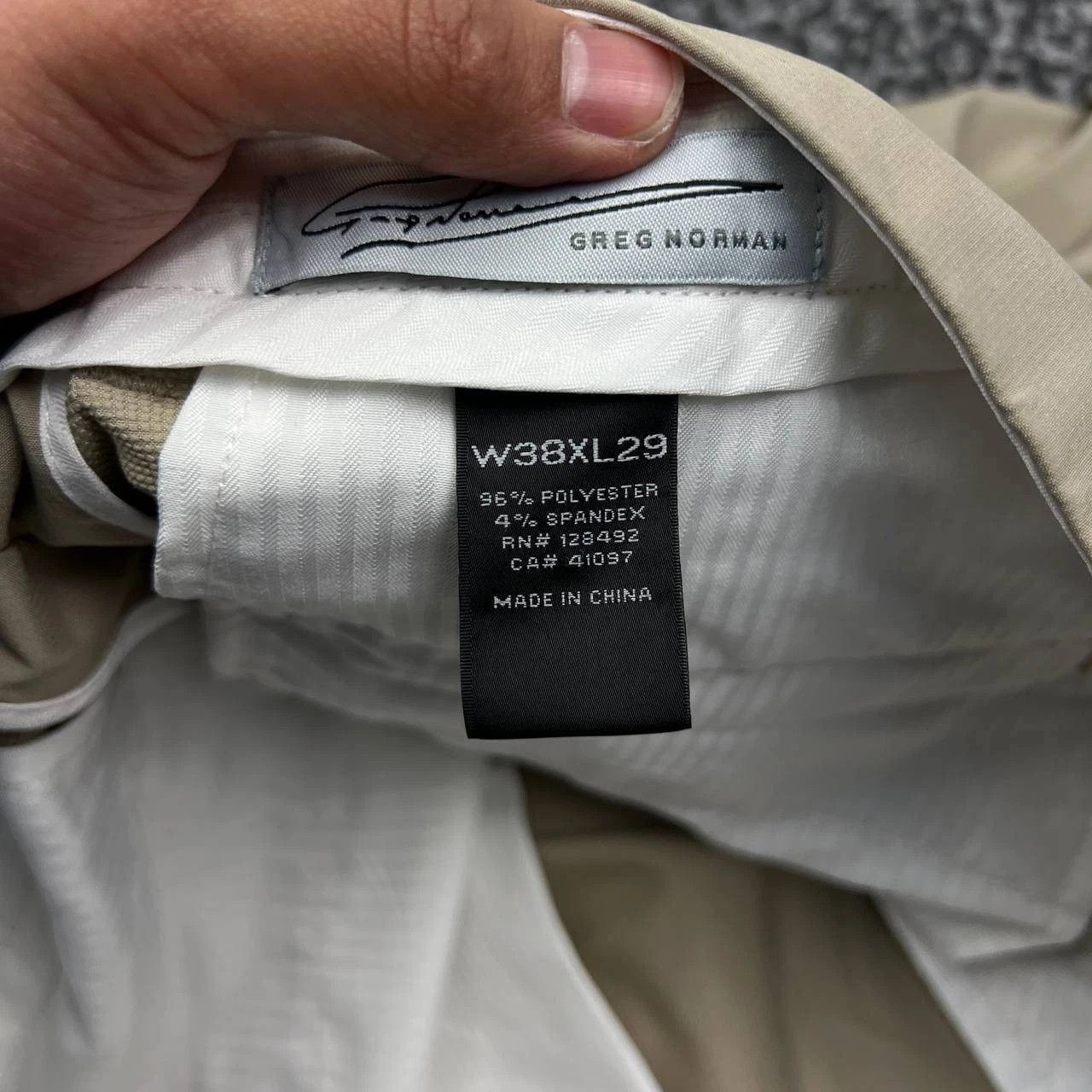 Greg Norman Greg Norman Golf Pants 38x29 Chino Flat Front Straight Fit Size US 38 / EU 54 - 8 Thumbnail