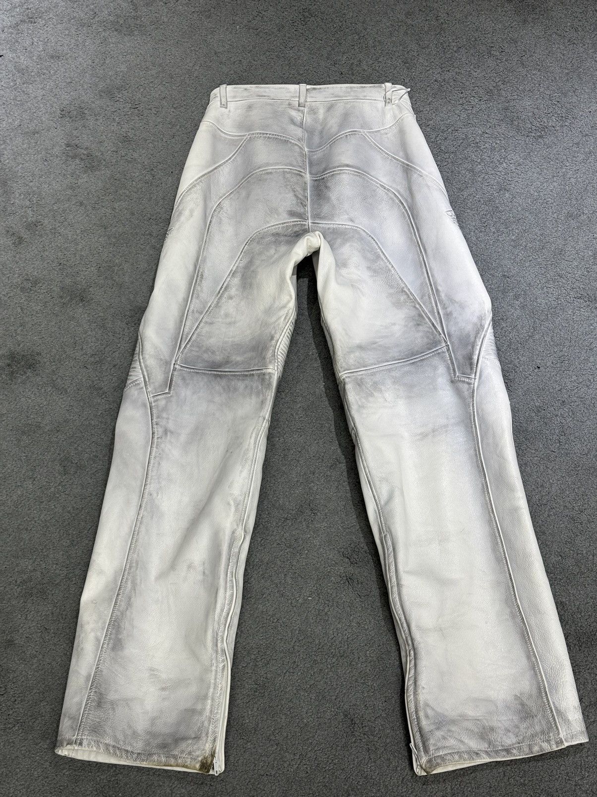 Balenciaga Balenciaga 23ss oversized biker pants Size US 36 / EU 52 - 2 Thumbnail