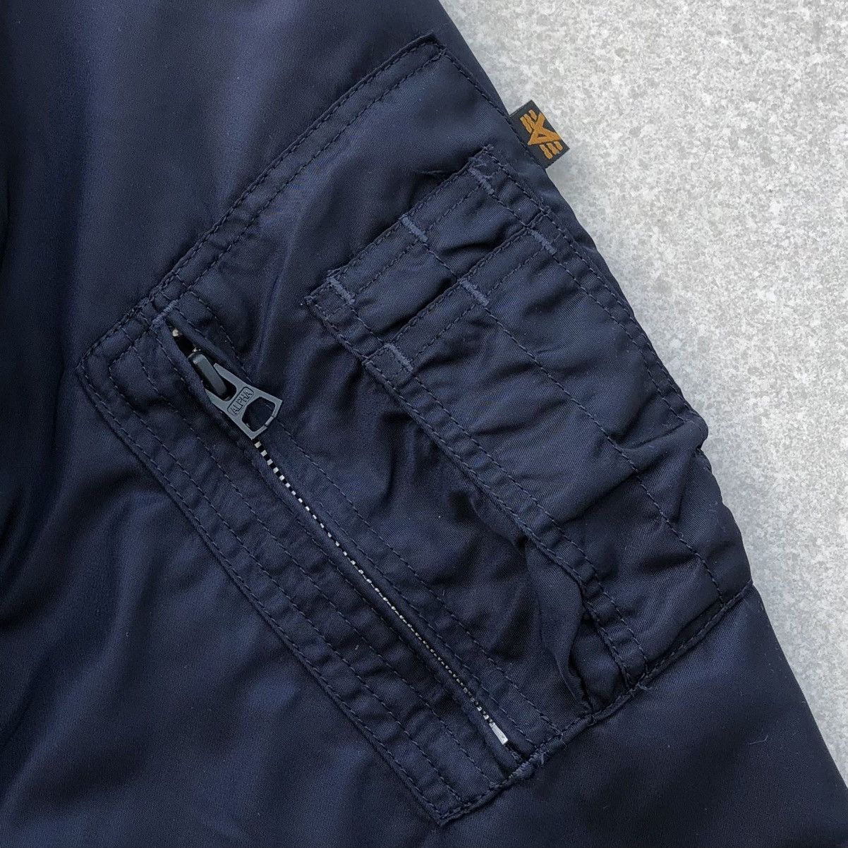 Alpha Industries Alpha Industries Intermediate Type CWU-45 Ma-1 Bomber Jacket Size US L / EU 52-54 / 3 - 6 Thumbnail