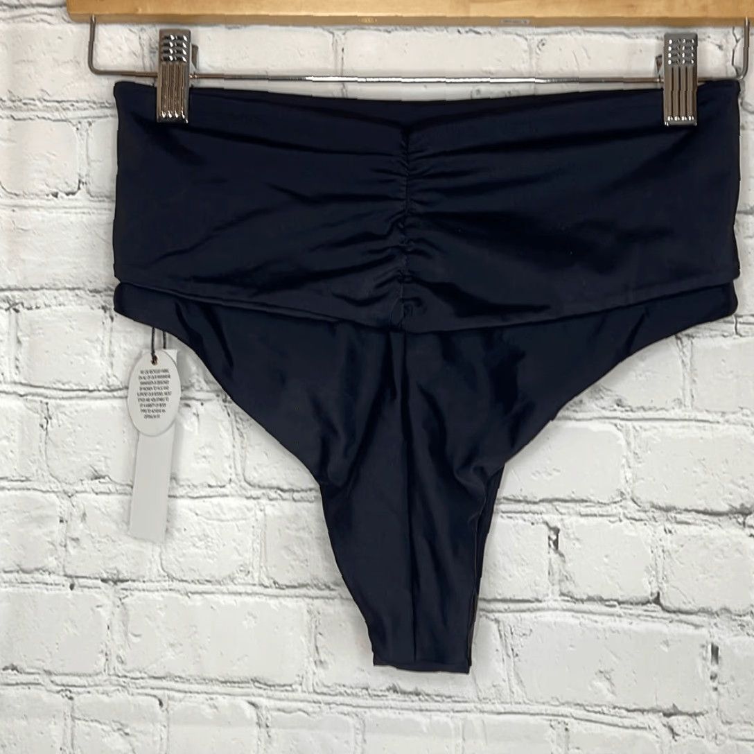 Vintage VINTAGE Swiminista Women’s Bottom Bikini Black Tie Front Ruched Back S Small New with Tags Women swimsuit bottom Size 28" / US 6 / IT 42 - 3 Thumbnail