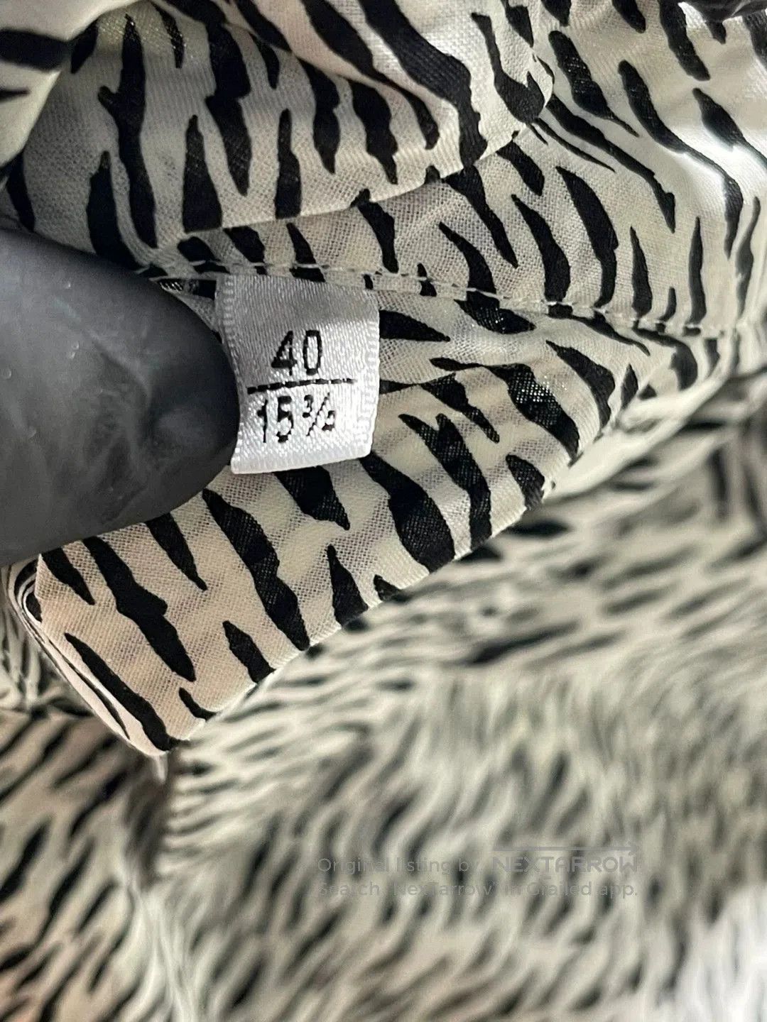 Yves Saint Laurent saint laurent tiger print long sleeve shirt. Size US M / EU 48-50 / 2 - 3 Thumbnail