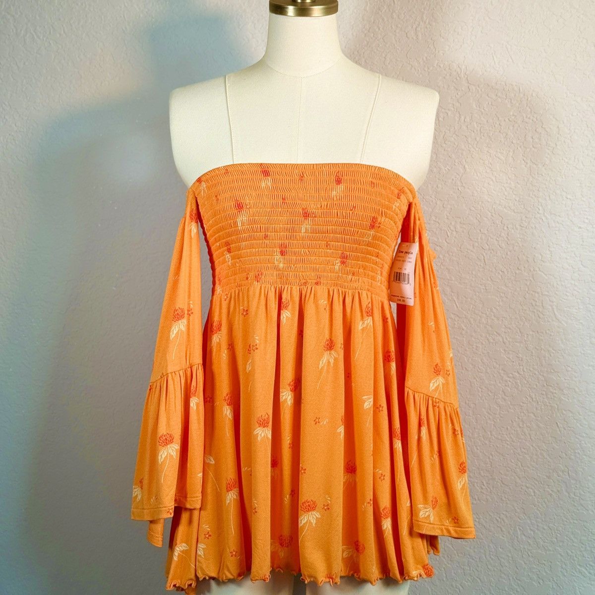 Free People Free People Golden Poppy Off Shoulder Smocked Bell Tunic Size XS / US 0-2 / IT 36-38 - 9 Thumbnail