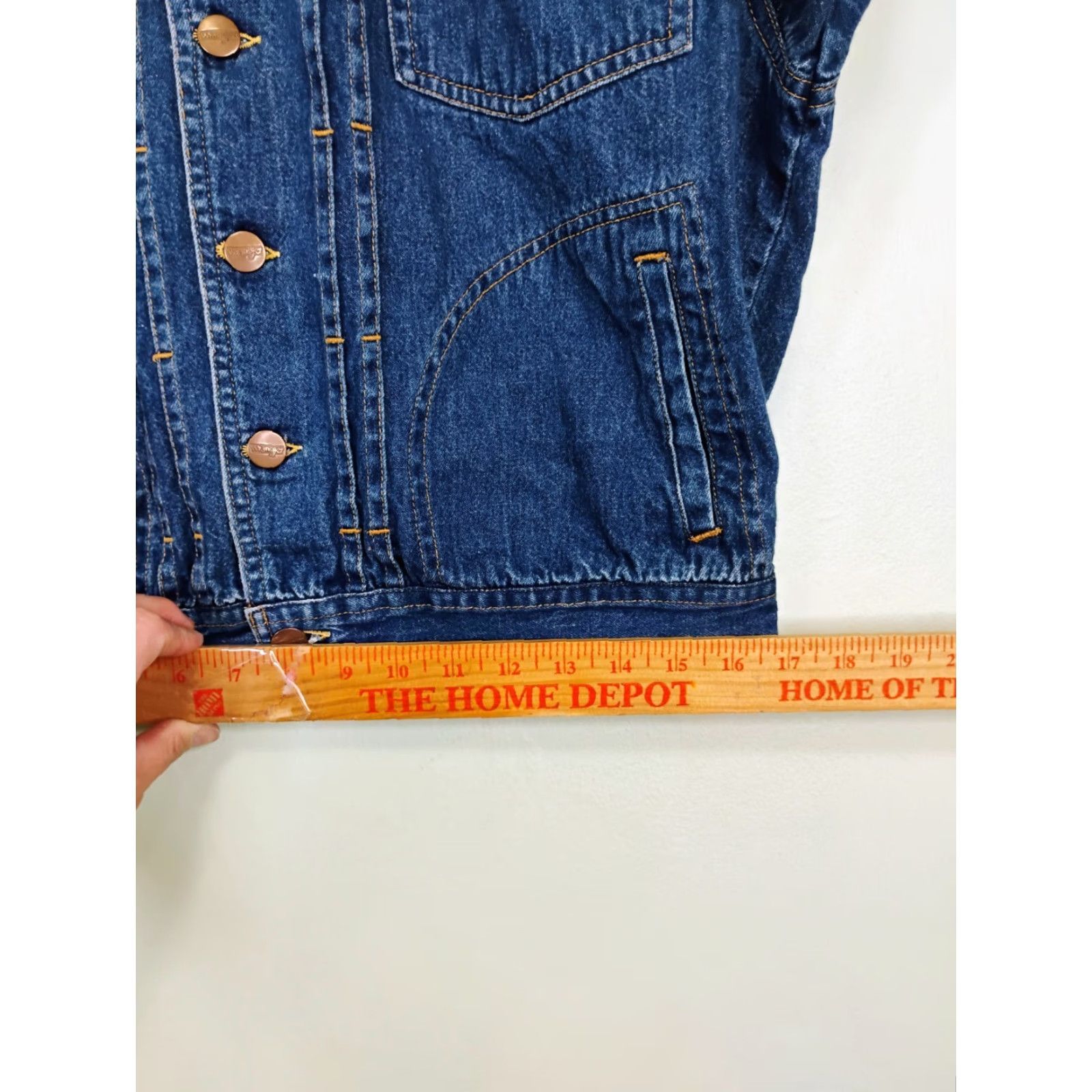 Wrangler VINTAGE Wrangler Denim Jacket With Studded Fly With Me Fits Small Blue Size S / US 4 / IT 40 - 7 Thumbnail