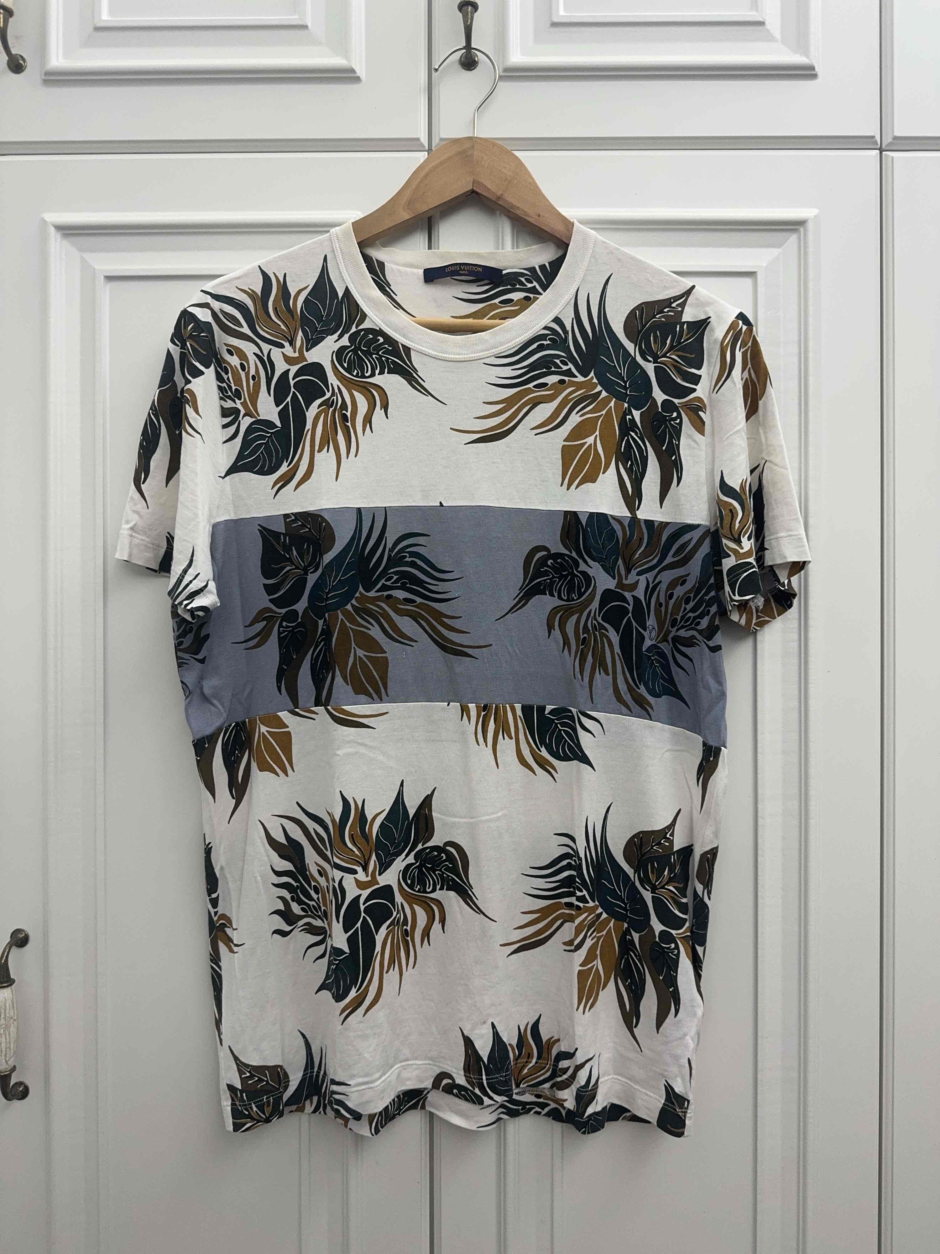 Louis Vuitton Louis Vuitton Floral Print T-Shirt Size S Size US S / EU 44-46 / 1 - 1 Thumbnail