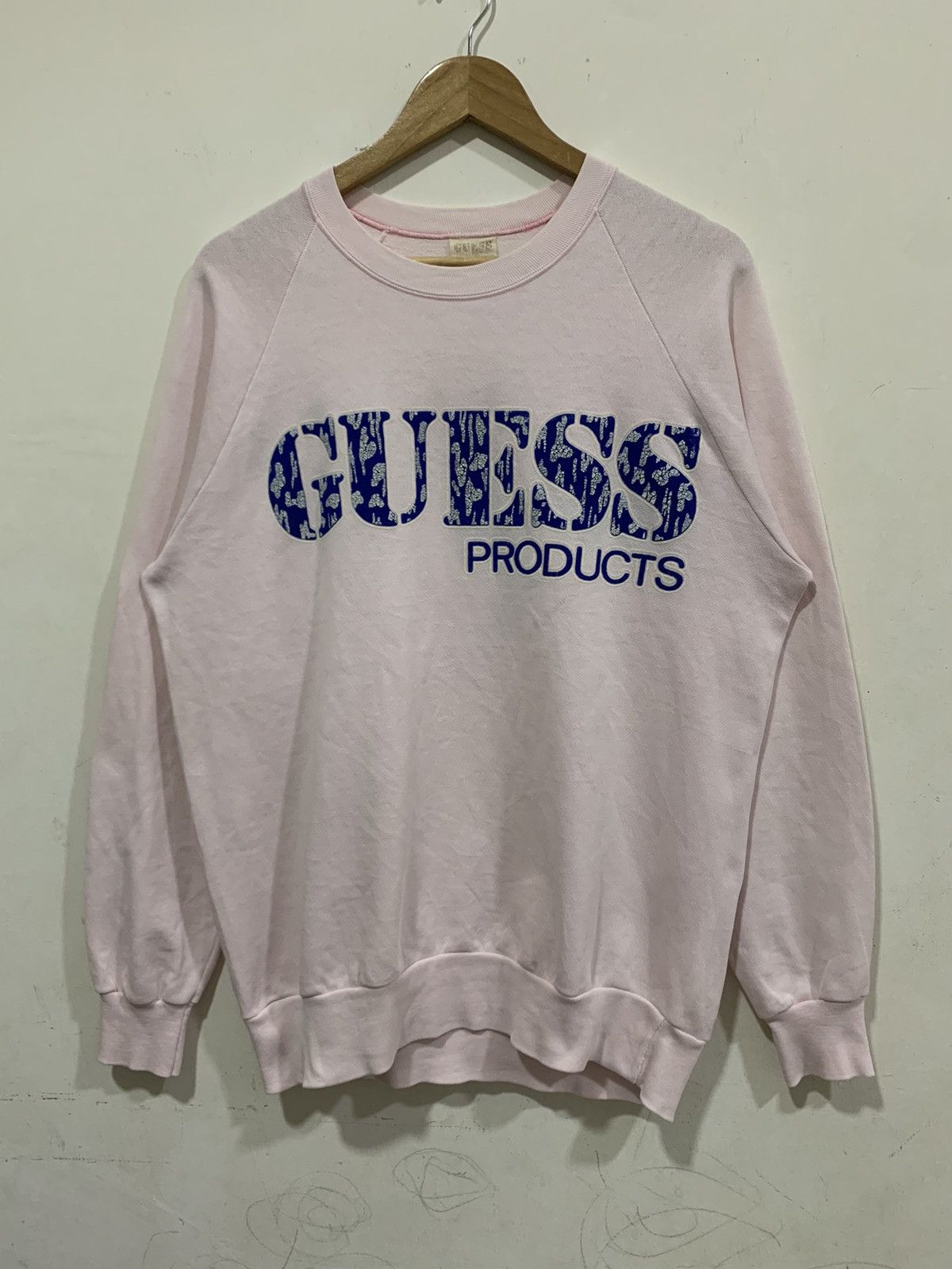 Guess Vintage Guess Products Sweatshirt Size US L / EU 52-54 / 3 - 1 Thumbnail