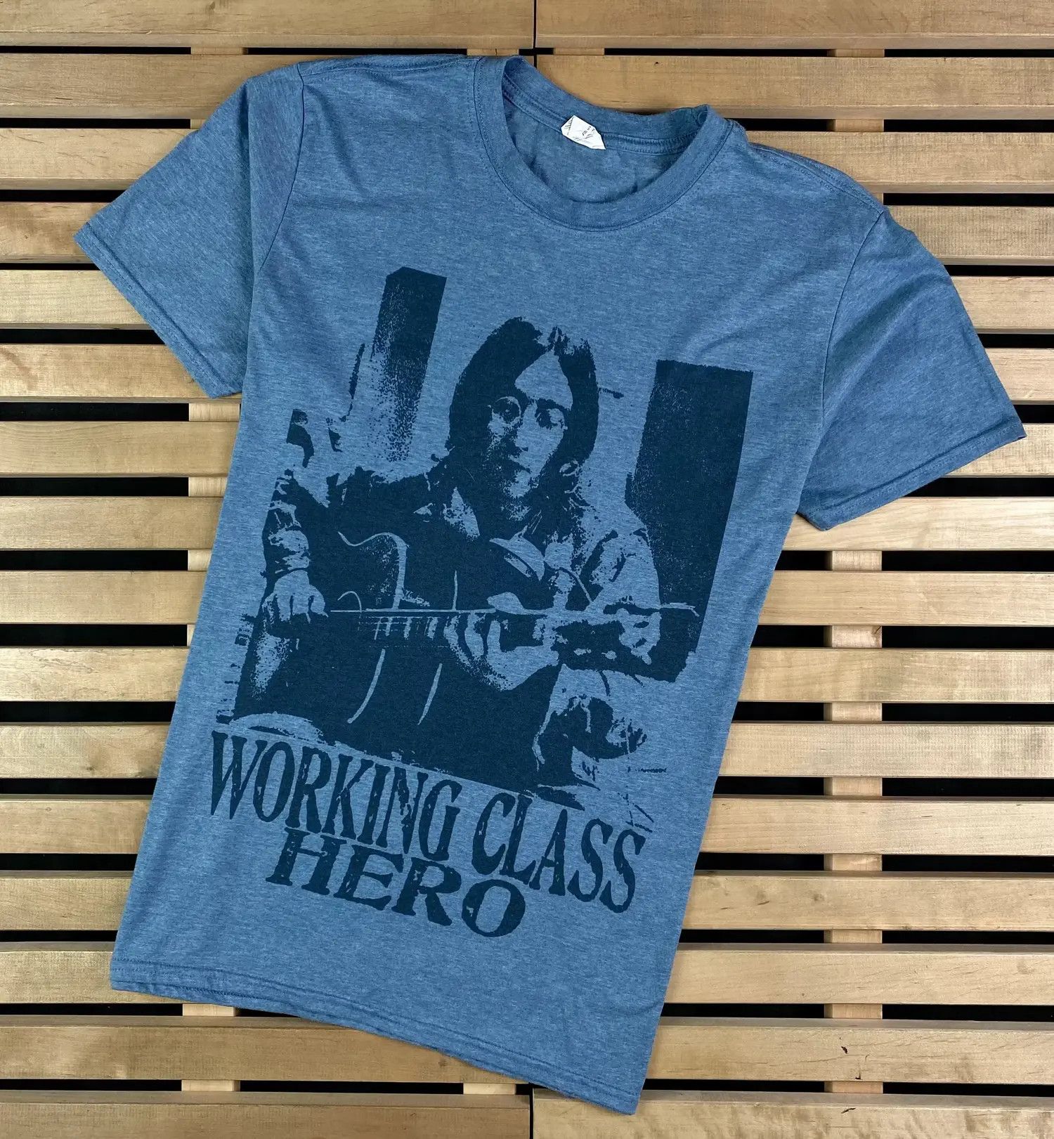 Band Tees Mens Vintage T Shirt Worcing Class Hero Size L Size US L / EU 52-54 / 3 - 1 Thumbnail