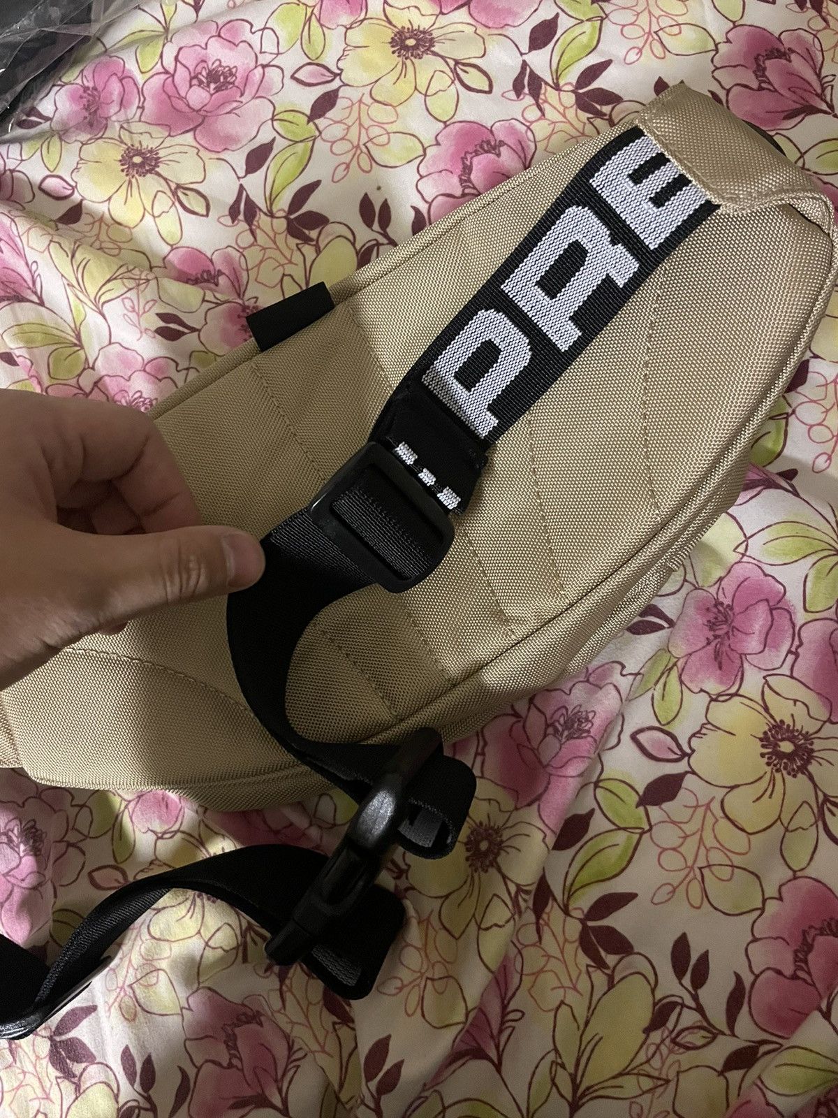 Supreme Supreme Waist Bag SS18 Tan Brand New Size ONE SIZE - 6 Thumbnail