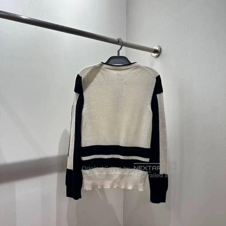 Hermes Hermes Logo Button Black and White Cashmere Sweater Size XXS / US 00 / IT 34 - 2 Thumbnail