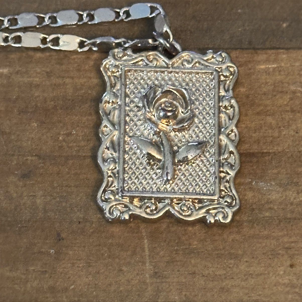 Other Framed rose pendant necklace Size ONE SIZE - 3 Thumbnail