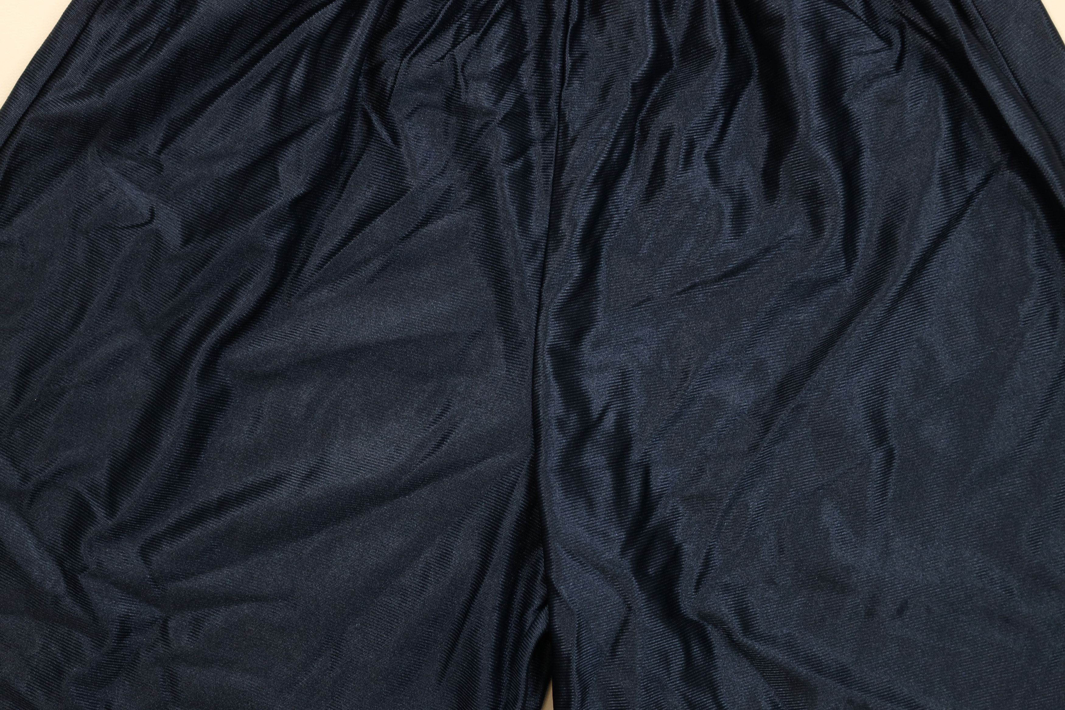 Vintage Vintage 90s Streetwear Nylon Basketball Gym Shorts Blue USA Size US 30 / EU 46 - 3 Thumbnail