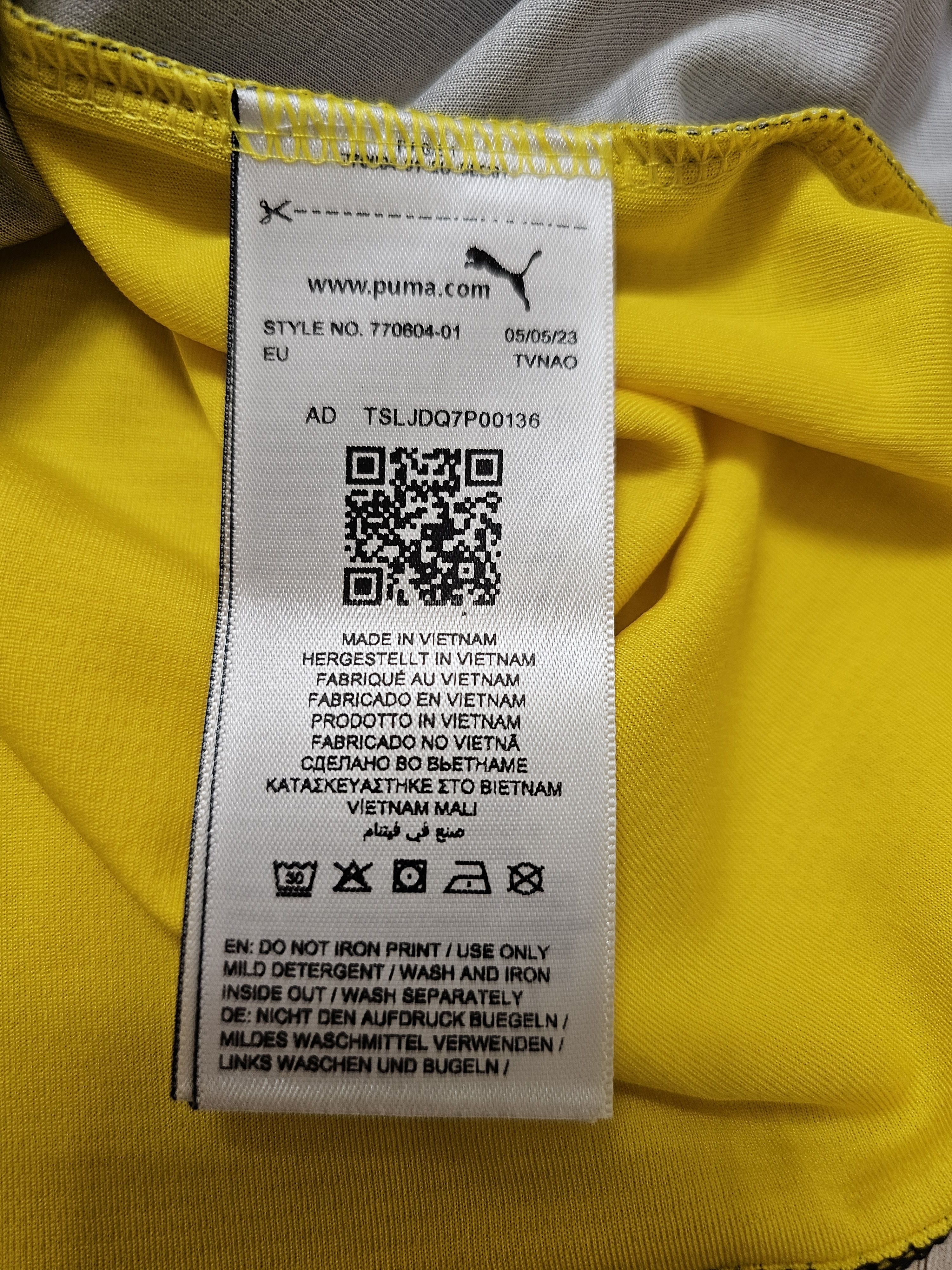 Puma BORUSSIA DORTMUND 2024 HOME BRANDT FOOTBALL SOCCER JERSEY Size US L / EU 52-54 / 3 - 13 Thumbnail