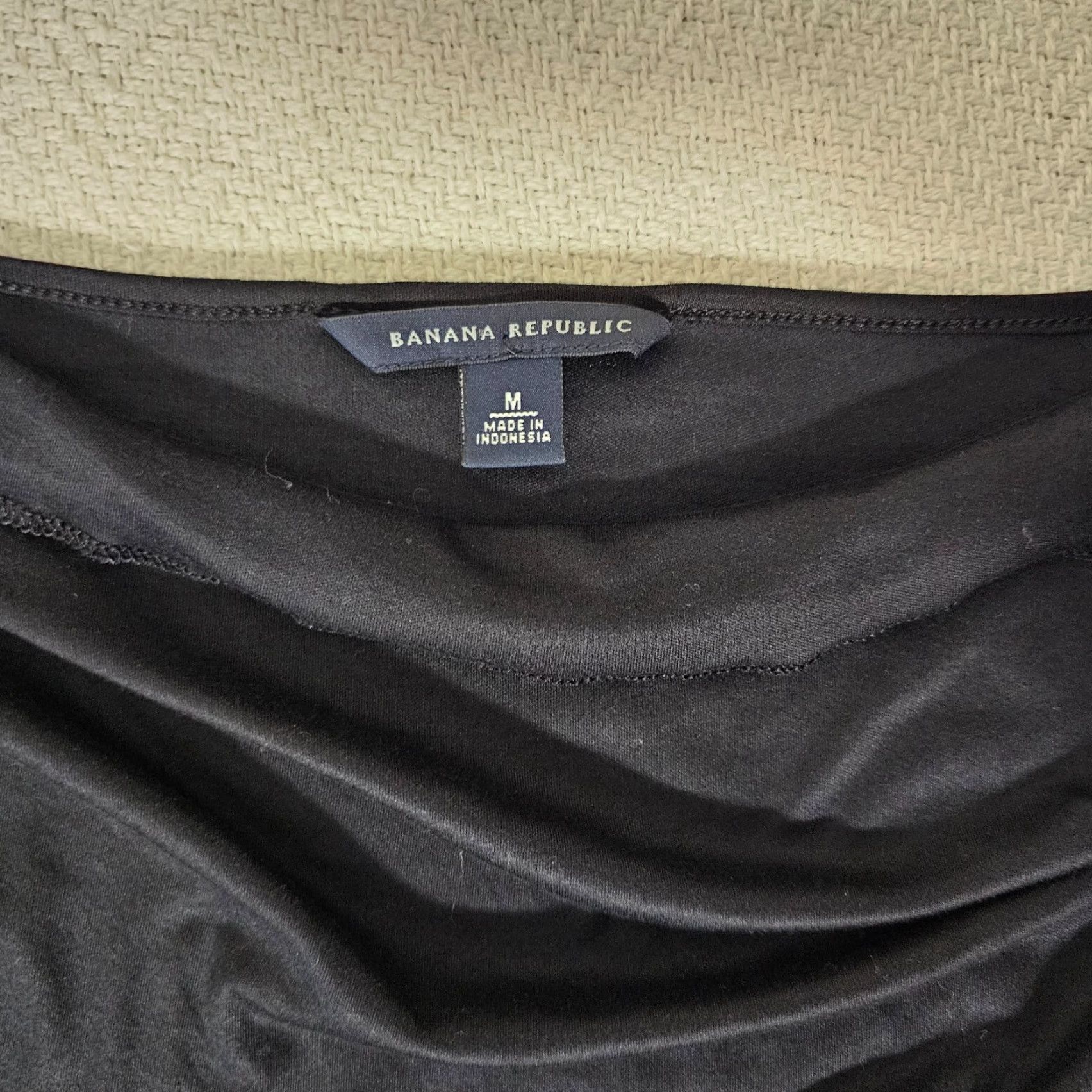 Banana Republic Banana Republic Blouse Womens M Black Draped Cowl Neck Short Sleeve Stretch Pocket Size M / US 6-8 / IT 42-44 - 6 Thumbnail
