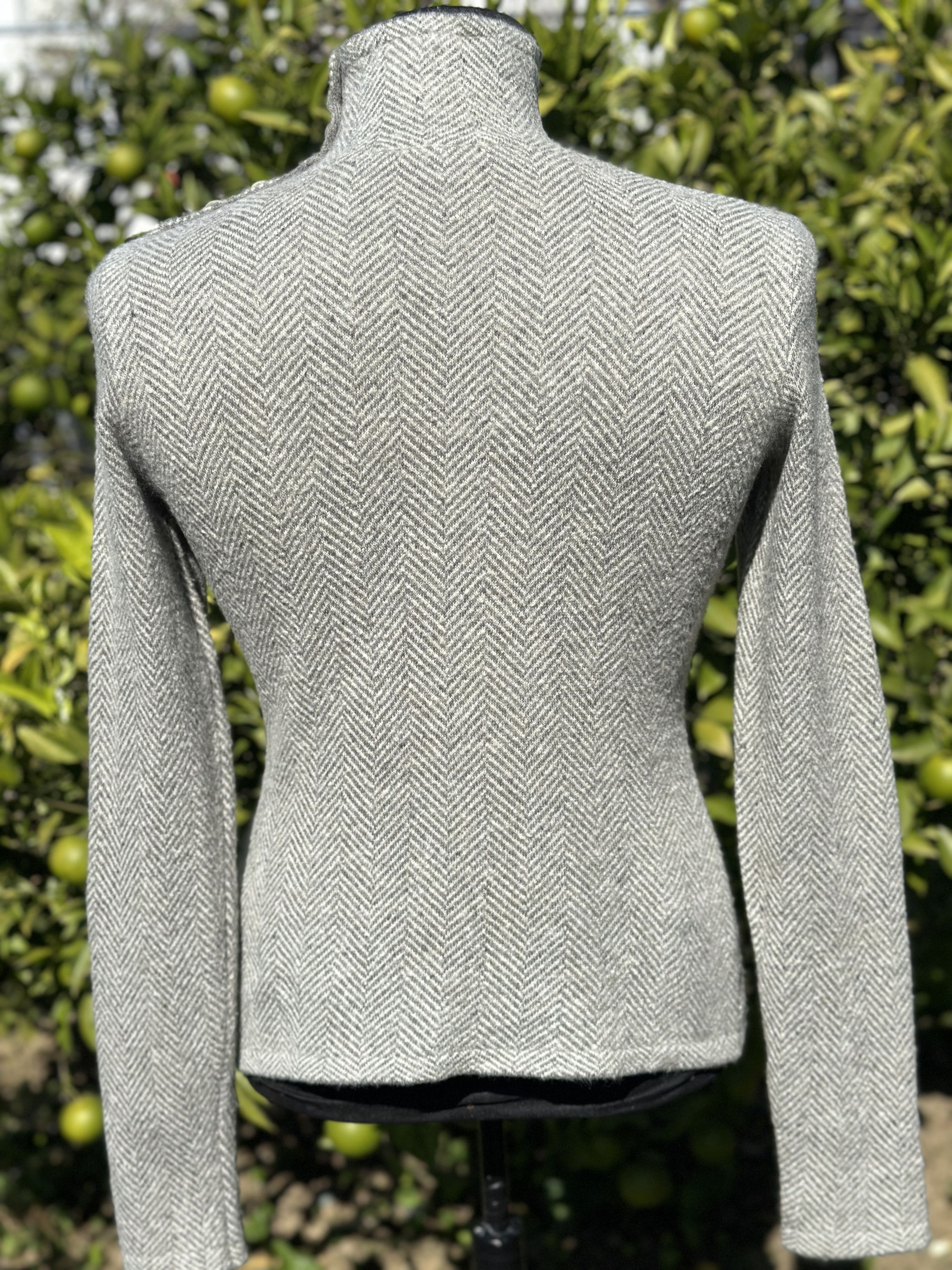 Ralph Lauren Purple Label Ralph Lauren Purple Label Herringbone Button Shoulder Sweate Size US L / EU 52-54 / 3 - 13 Thumbnail