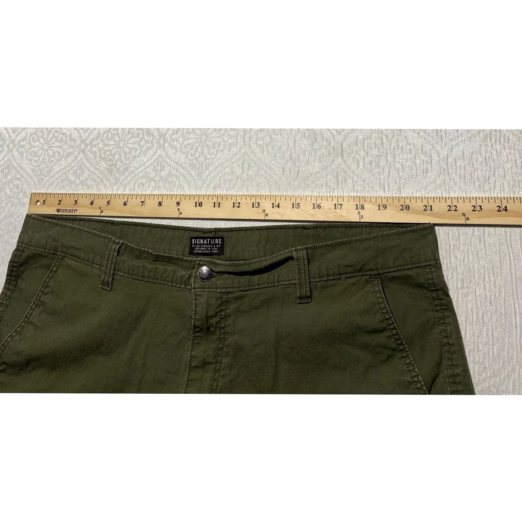 Olive Signature by Levi Strauss Mens Cargo Shorts Olive Green Size 42 Ripstop Cotton Blend Size US 42 / EU 58 - 3 Thumbnail