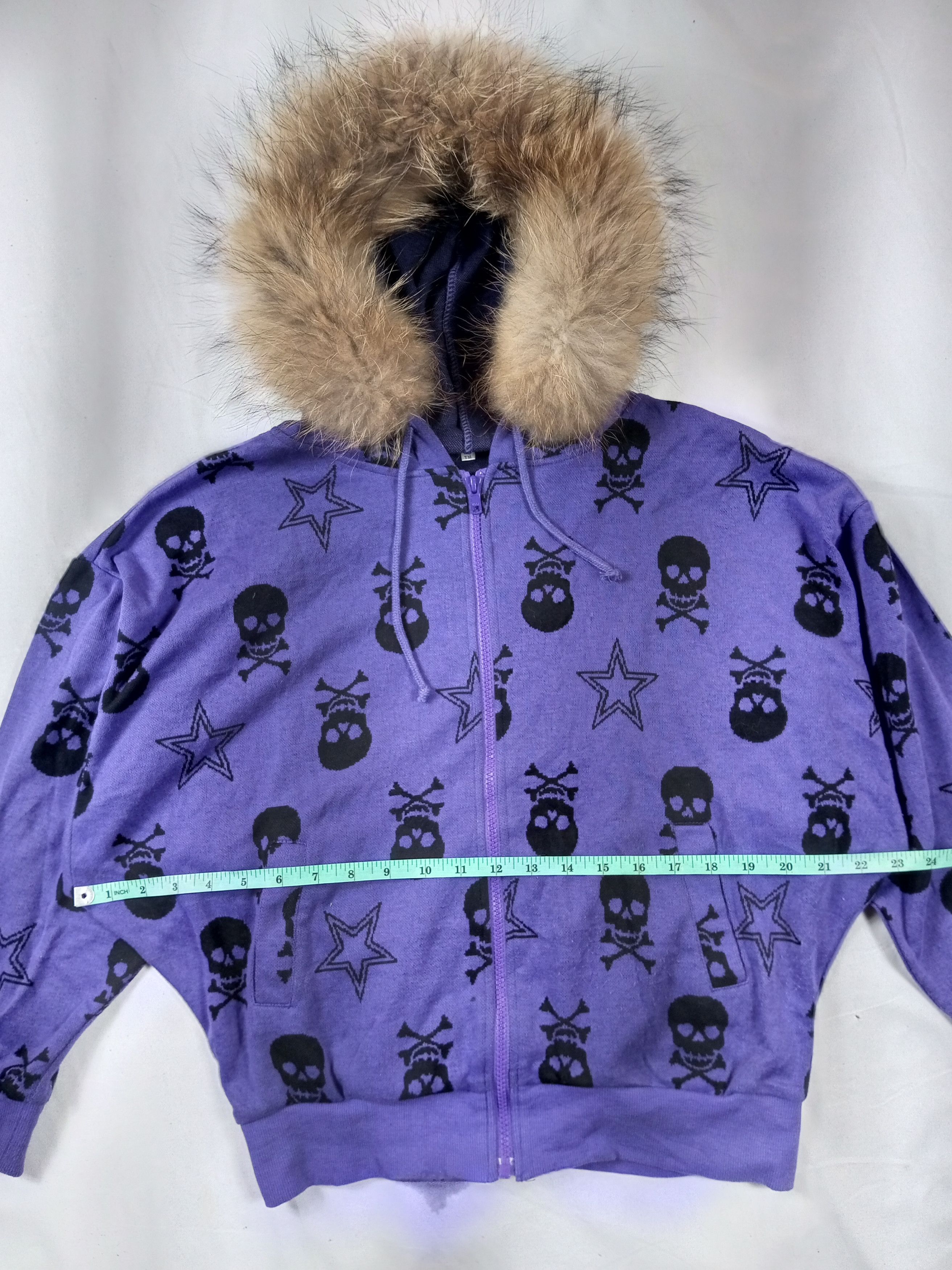 Japanese Brand 2000s Petit Berry Skull Print - Batwing Fur hoodie Size US M / EU 48-50 / 2 - 5 Thumbnail