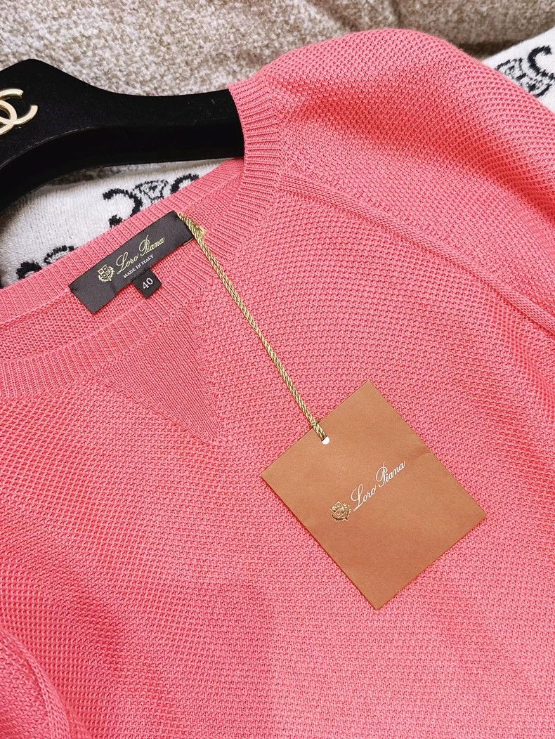 Loro Piana LORO PIANA Rose red round neck long sleeve knit sweater Size XS / US 0-2 / IT 36-38 - 3 Thumbnail