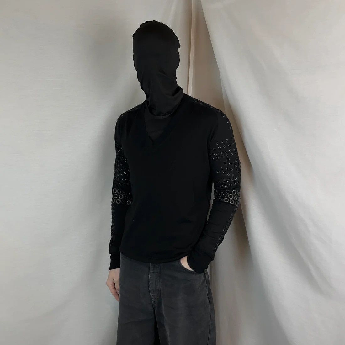 Givenchy Givenchy Eyelet V-Neck Sweater - SS11 Size US M / EU 48-50 / 2 - 2 Thumbnail