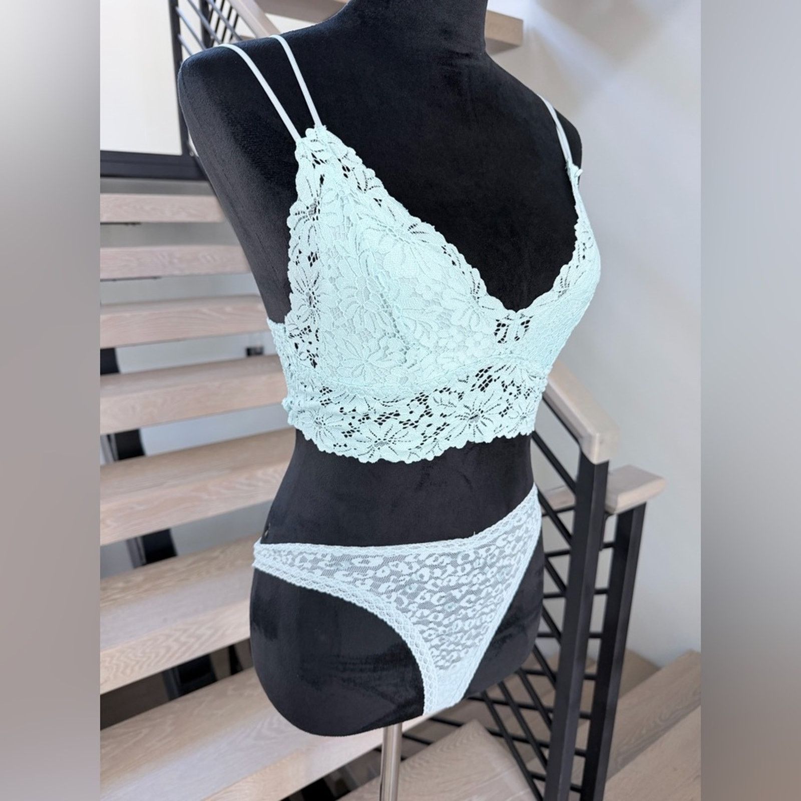 Victoria's Secret Victoria Secret Light Blue Lace Bralette & Panties Set S Size ONE SIZE - 3 Thumbnail