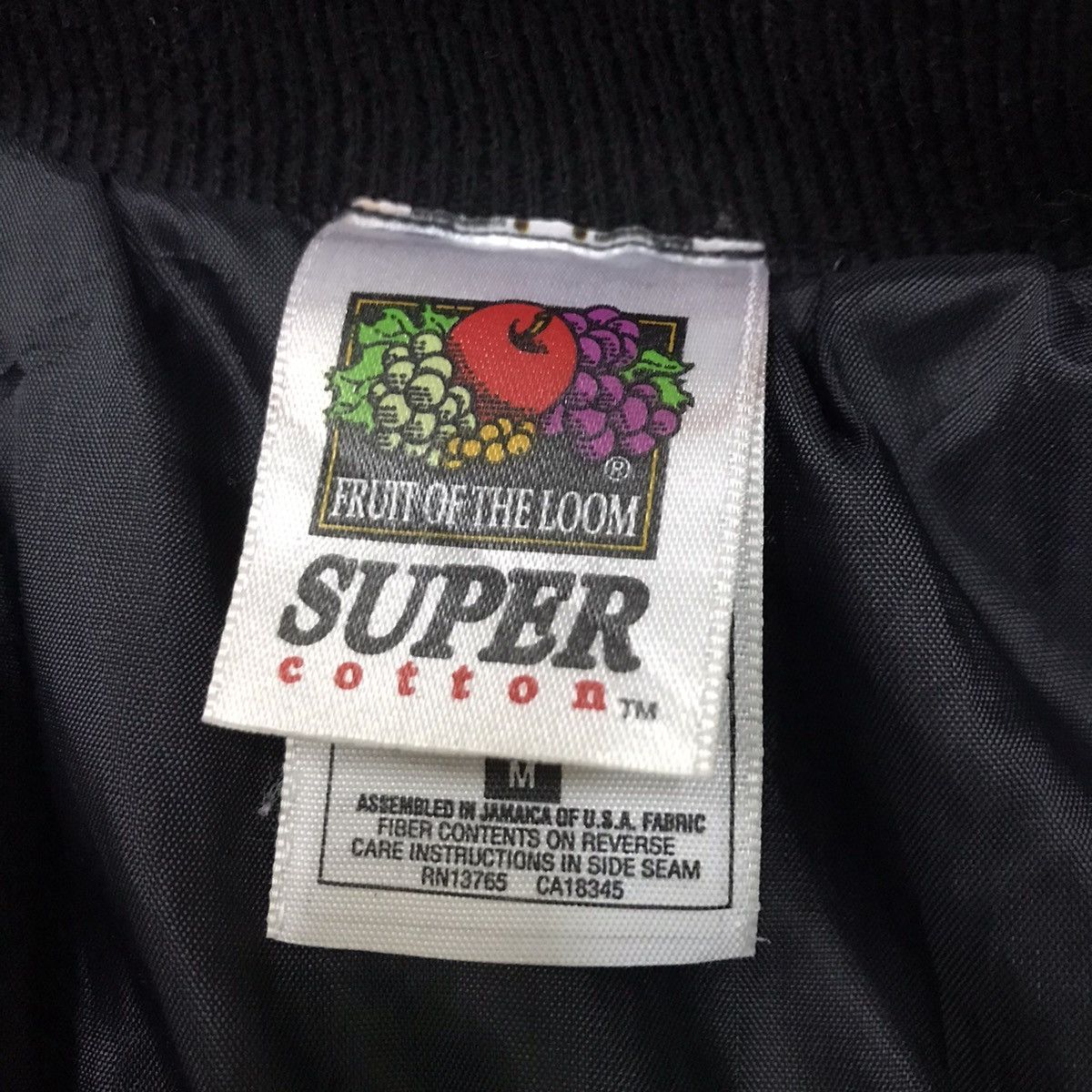 Fruit Of The Loom Vintage 90s Dragon Skateboarding Backhit Varsity Jacket Size US S / EU 44-46 / 1 - 8 Thumbnail