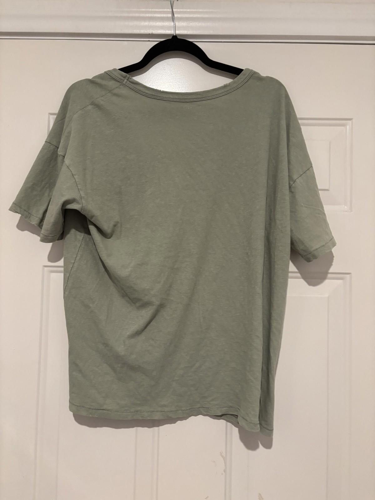 American Eagle Outfitters Women's sz M American Eagle green t shirt #657 new/tags Size M / US 6-8 / IT 42-44 - 2 Thumbnail