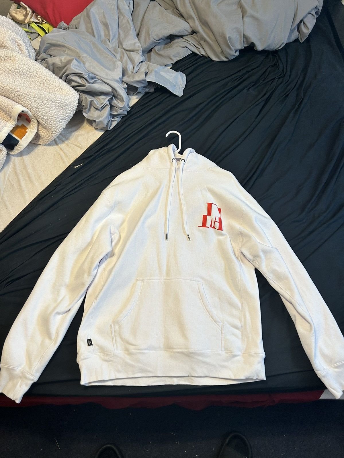 100 Thieves LA Thieves 2022 White Hoodie Size US XL / EU 56 / 4 - 1 Thumbnail