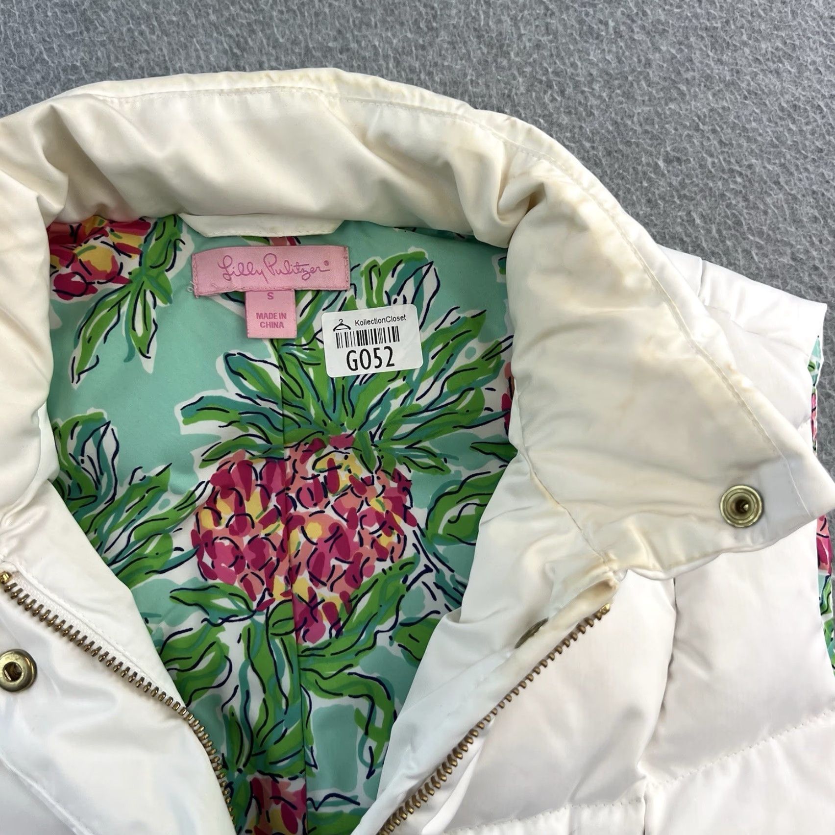 Lilly Pulitzer Lilly Pulitzer Vest Womens Small White Sleeveless Full Zip Quilted Puffy Jacket Size S / US 4 / IT 40 - 6 Thumbnail