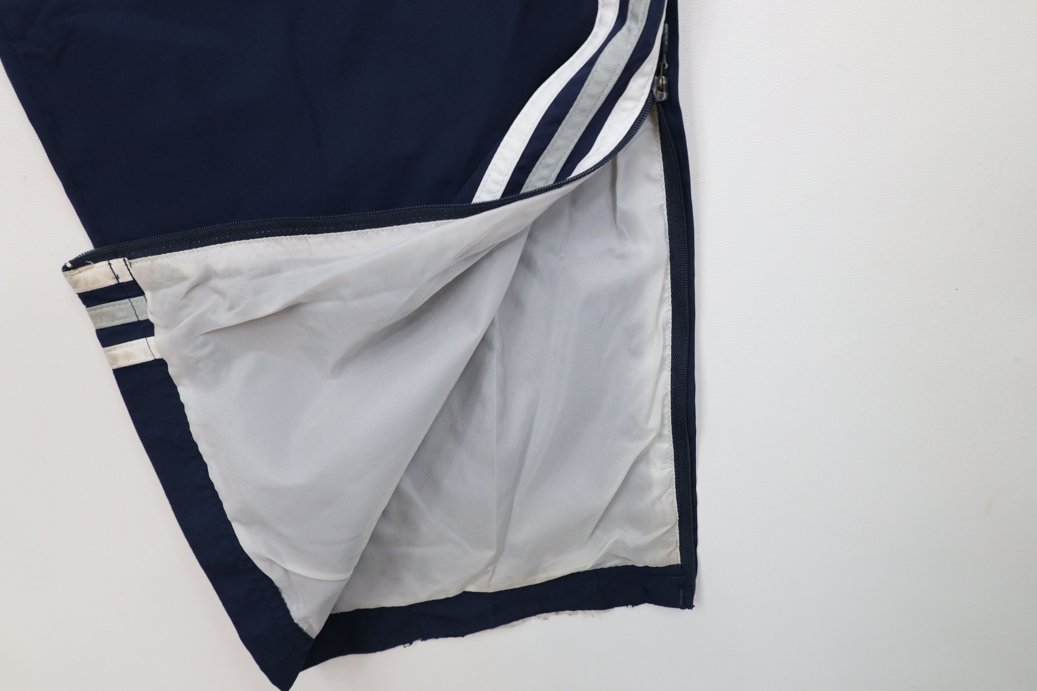 Adidas Vintage Adidas Spell Out Lined Wide Leg Windbreaker Pants Size US 38 / EU 54 - 6 Thumbnail