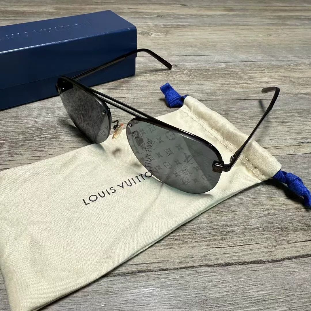 Louis Vuitton Louis Vuitton Item L Men Size ONE SIZE - 1 Thumbnail