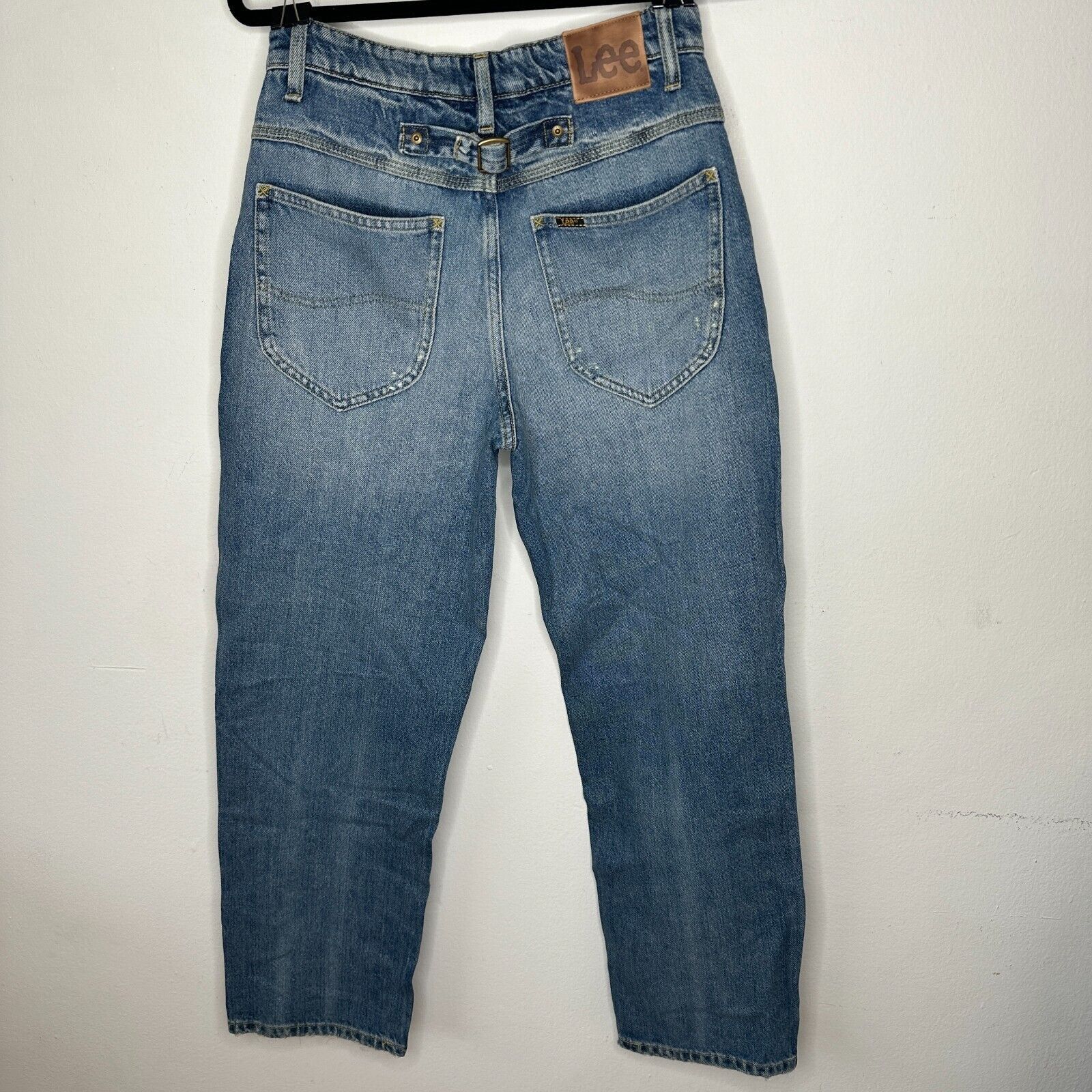 Lee NWT Lee Medium Blue High Rise Stovepipe Distressed Jeans 28 Size 28" / US 6 / IT 42 - 6 Thumbnail