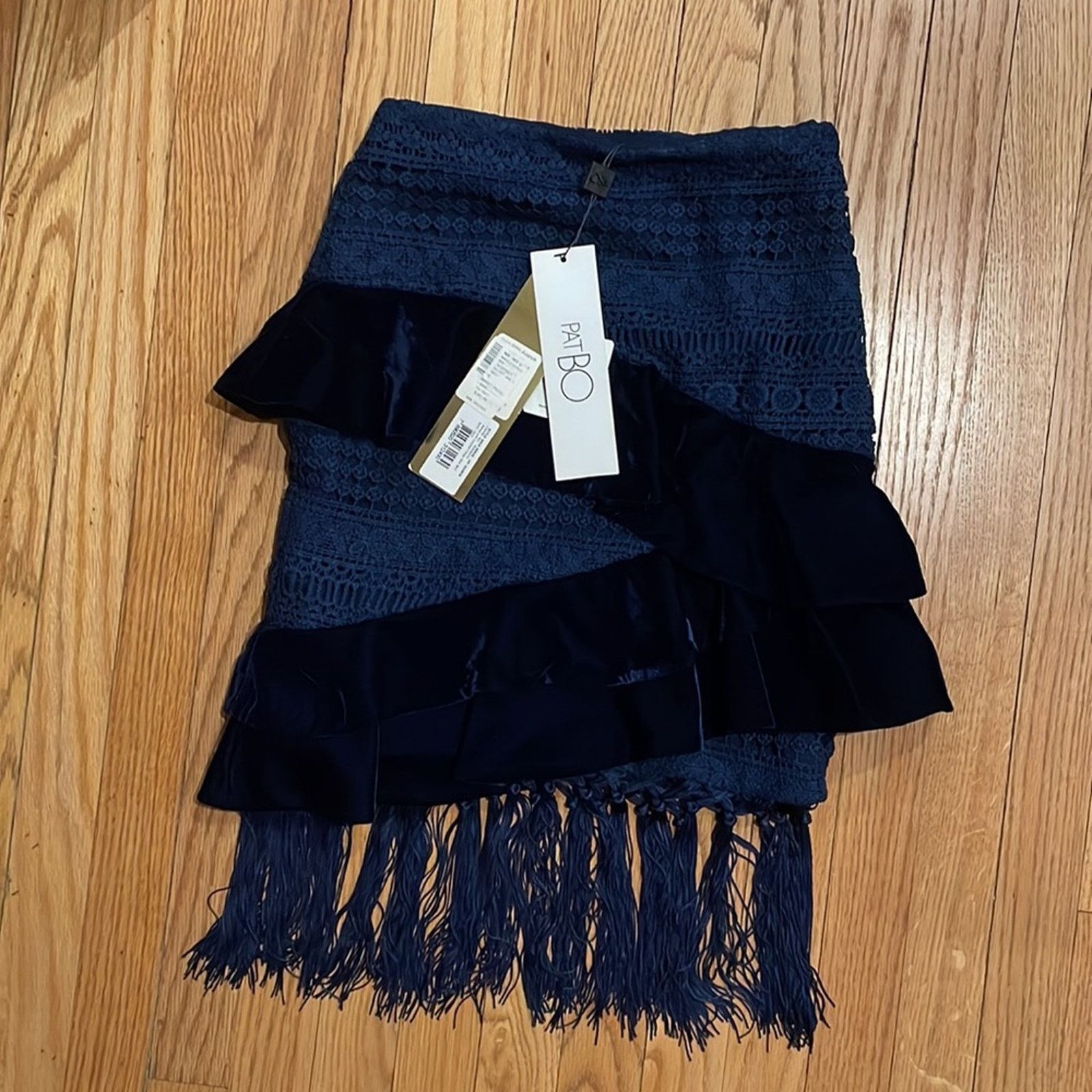 Other PatBo navy velvet and crochet fringe skirt size 0 brazil 32 Size 25" / US 0 / IT 36 - 6 Thumbnail