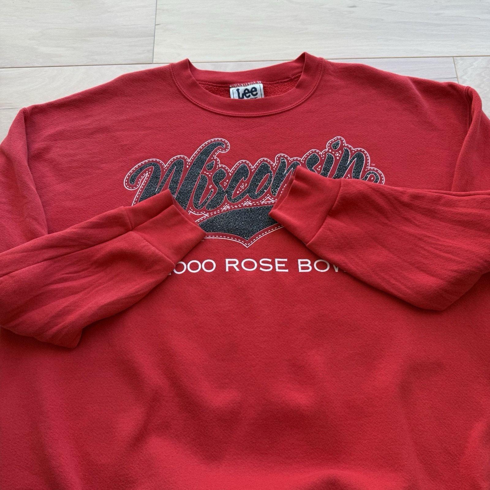 Vintage Vintage Wisconsin Badgers Sweatshirt XL Red Fleece Pullover Size US XL / EU 56 / 4 - 3 Thumbnail