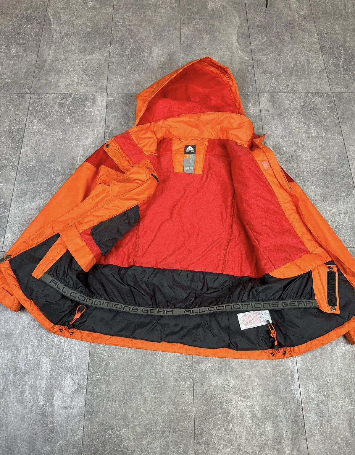 Nike Women’s orange Nike acg ski-jacket Size M / US 6-8 / IT 42-44 - 14 Thumbnail