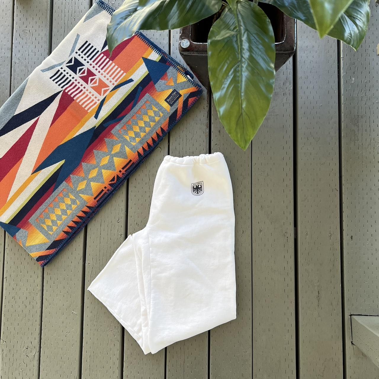 Yeezy Yeezy Supply Vultures sweatpants White Size US 30 / EU 46 - 2 Thumbnail
