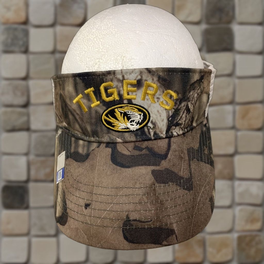 Vintage Missouri Tigers Camo Sun Visor Snap Back Mizzou Brown Cream Yellow Mossy Oak MO Unisex Adults Adjustable Camouflage Visor Cap Size ONE SIZE - 1 Thumbnail